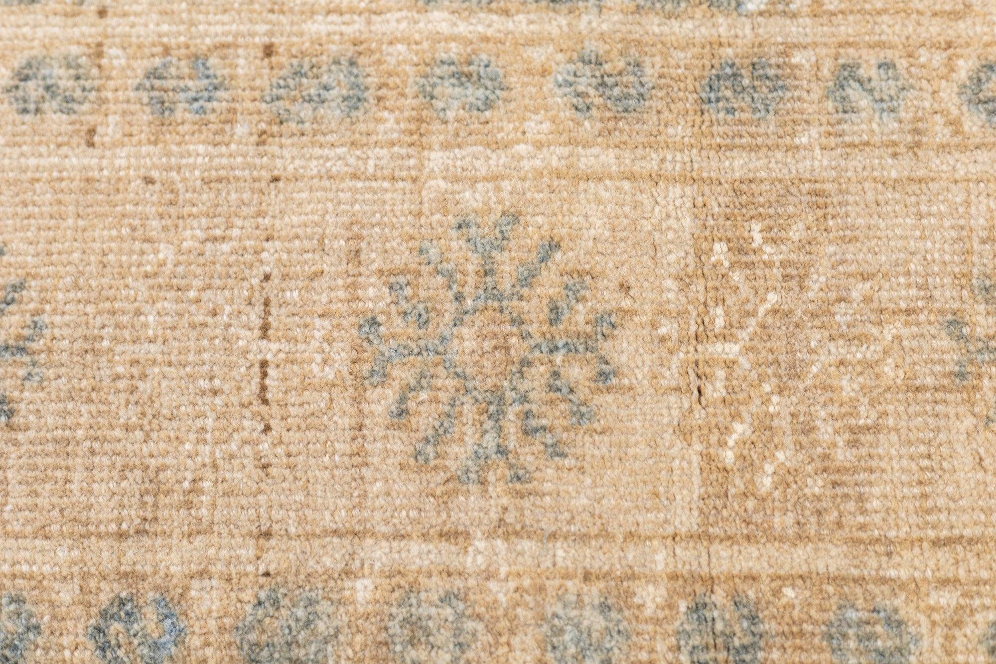 Vintage Turkmen Rug 4'4'' x 6'3'' For Sale 5