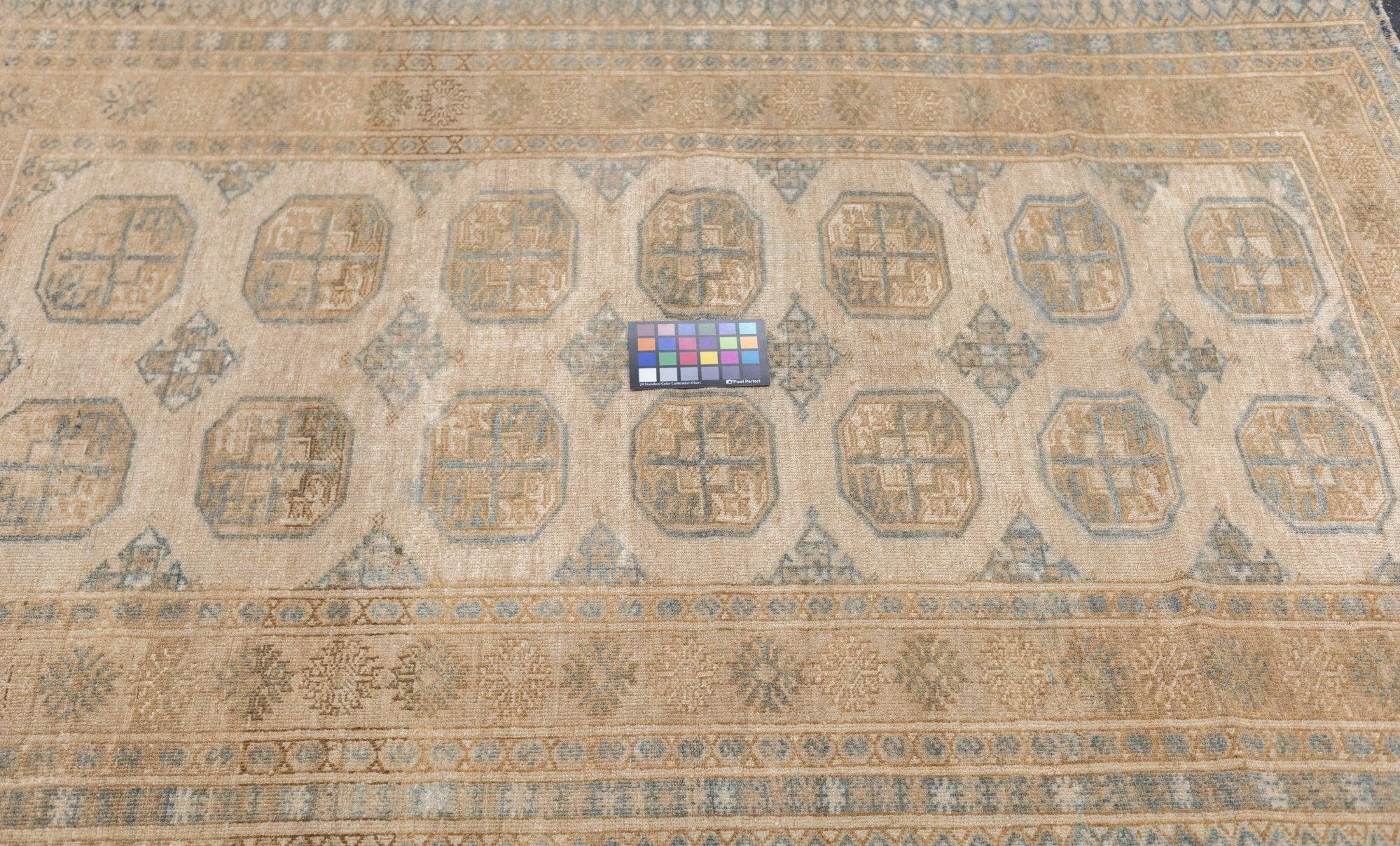 Vintage Turkmen Rug 4'4'' x 6'3'' For Sale 7