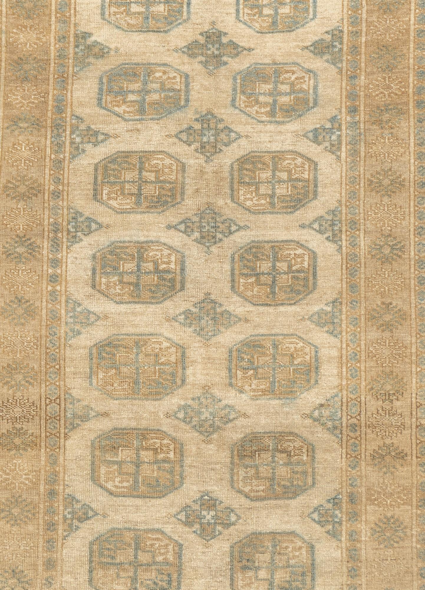 Vintage Turkmen Rug 4'4'' x 6'3'' In Good Condition For Sale In New York, NY