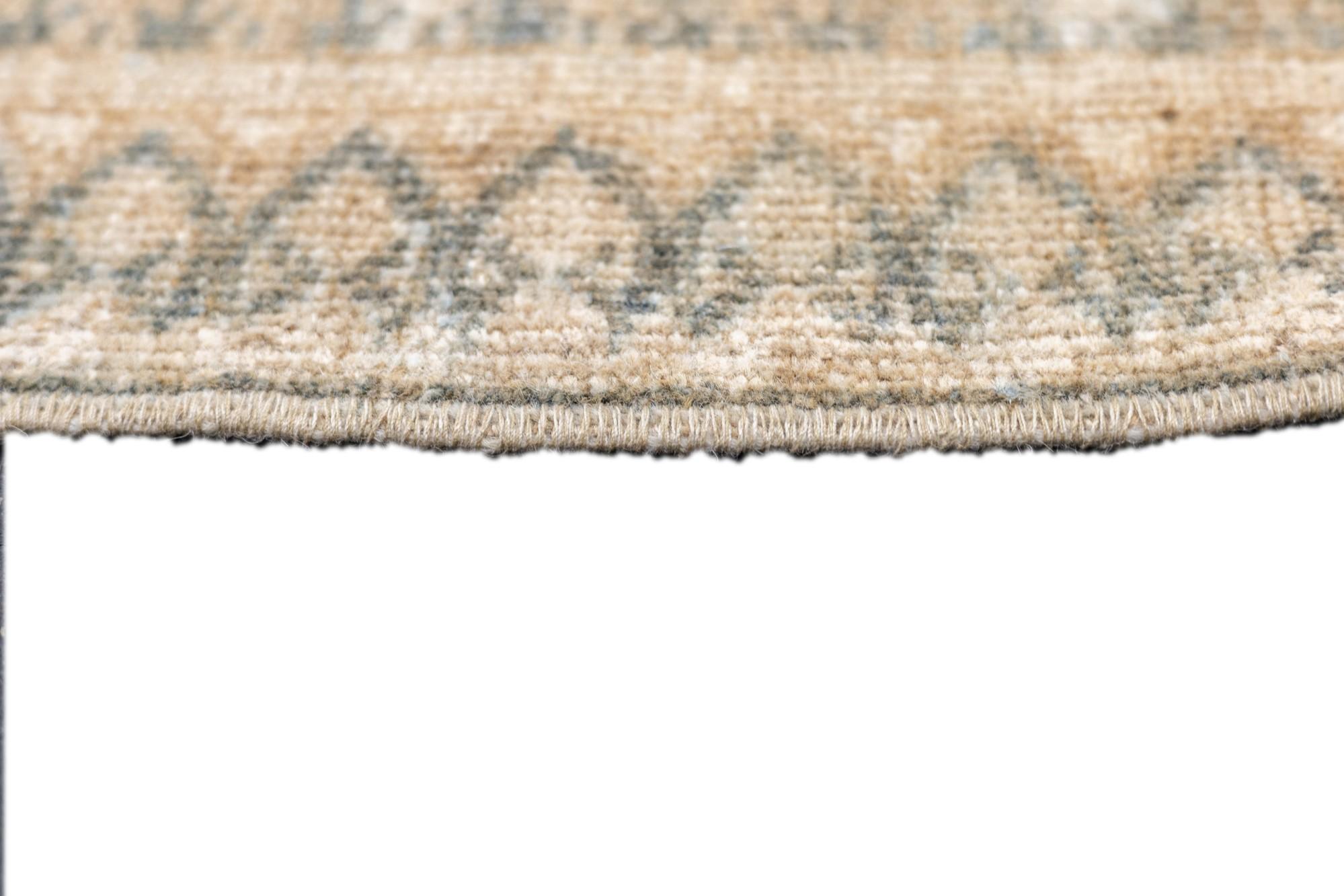 Vintage Turkmen Rug 4'4'' x 6'3'' For Sale 3