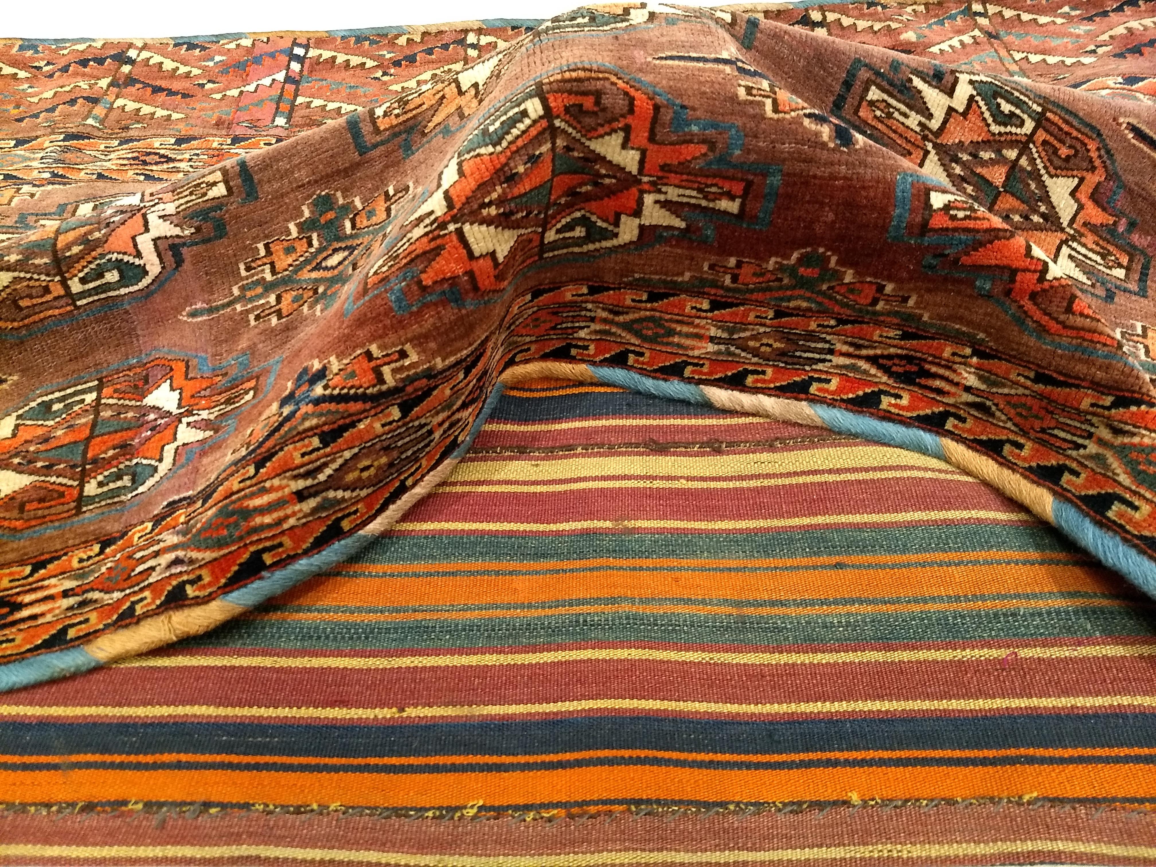 Turkmenische Yomut Chuval-Tasche im Vintage-Stil im Angebot 11