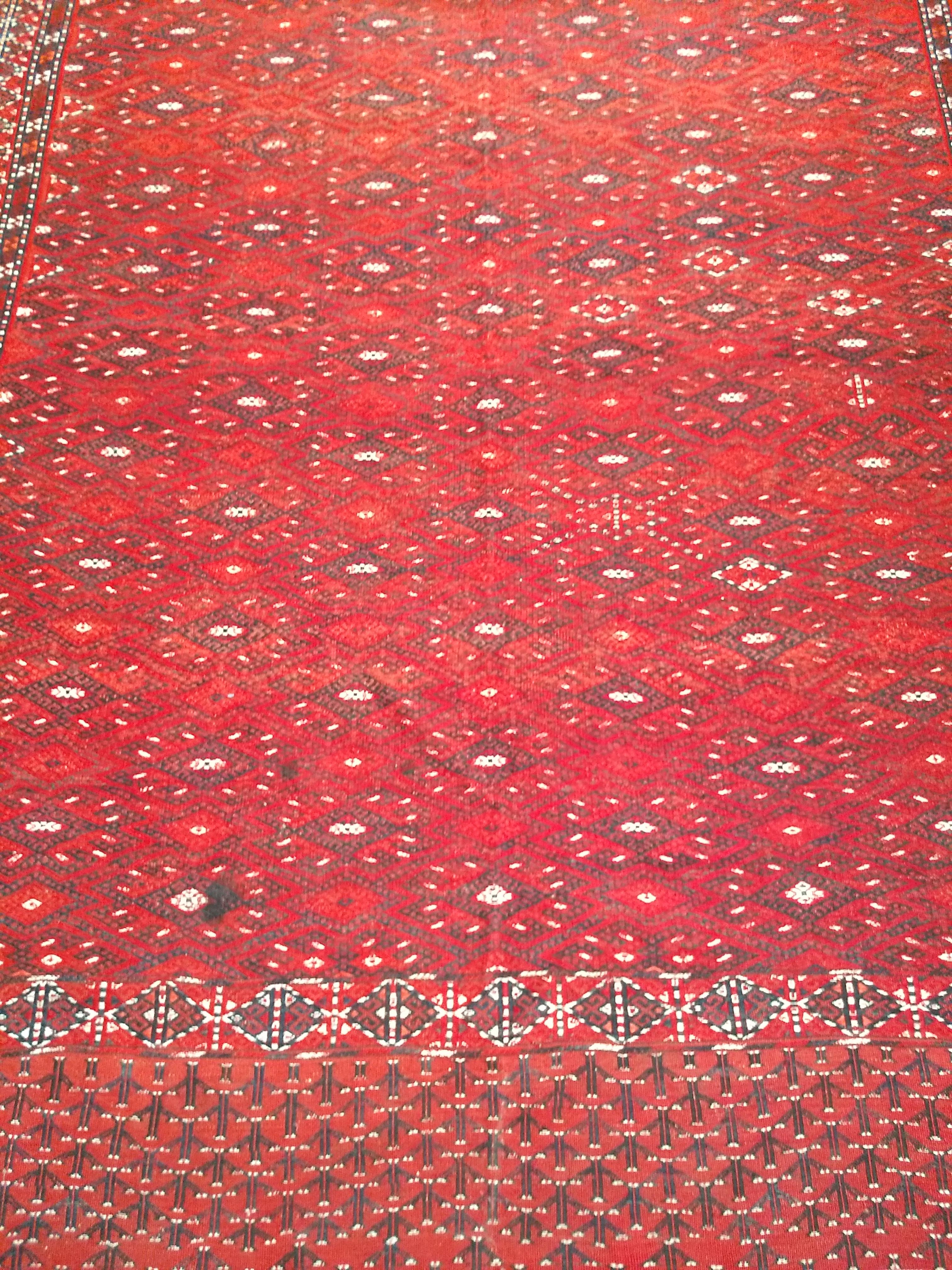 Turkmenischer Yomut Soumak in Allover-Geometrischem Muster in Rot, Schwarz, Elfenbein im Zustand „Hervorragend“ im Angebot in Barrington, IL