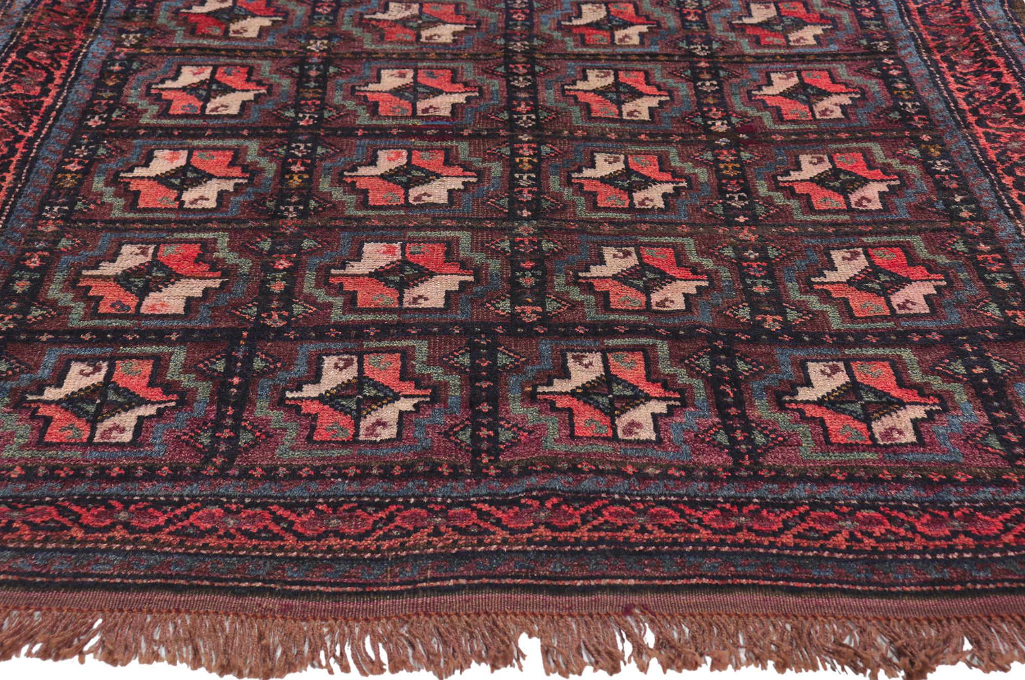 Vintage Turkoman Rug In Good Condition For Sale In Dallas, TX