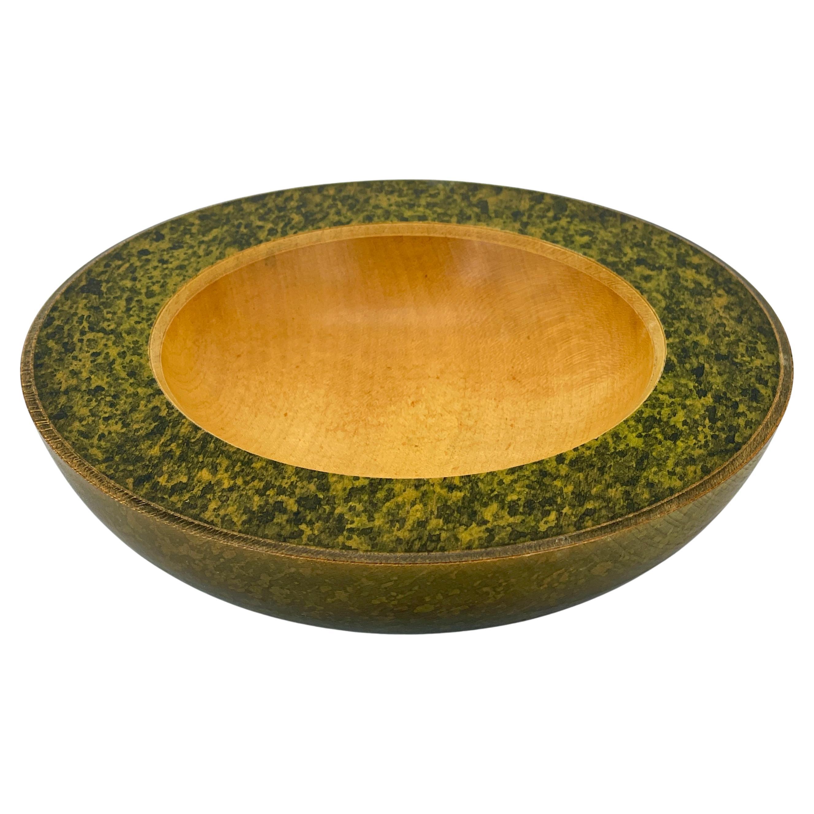 Ciotola d
epoca tornita e impiallacciata firmata da un artista asiatico sconosciuto 1997 in vendita