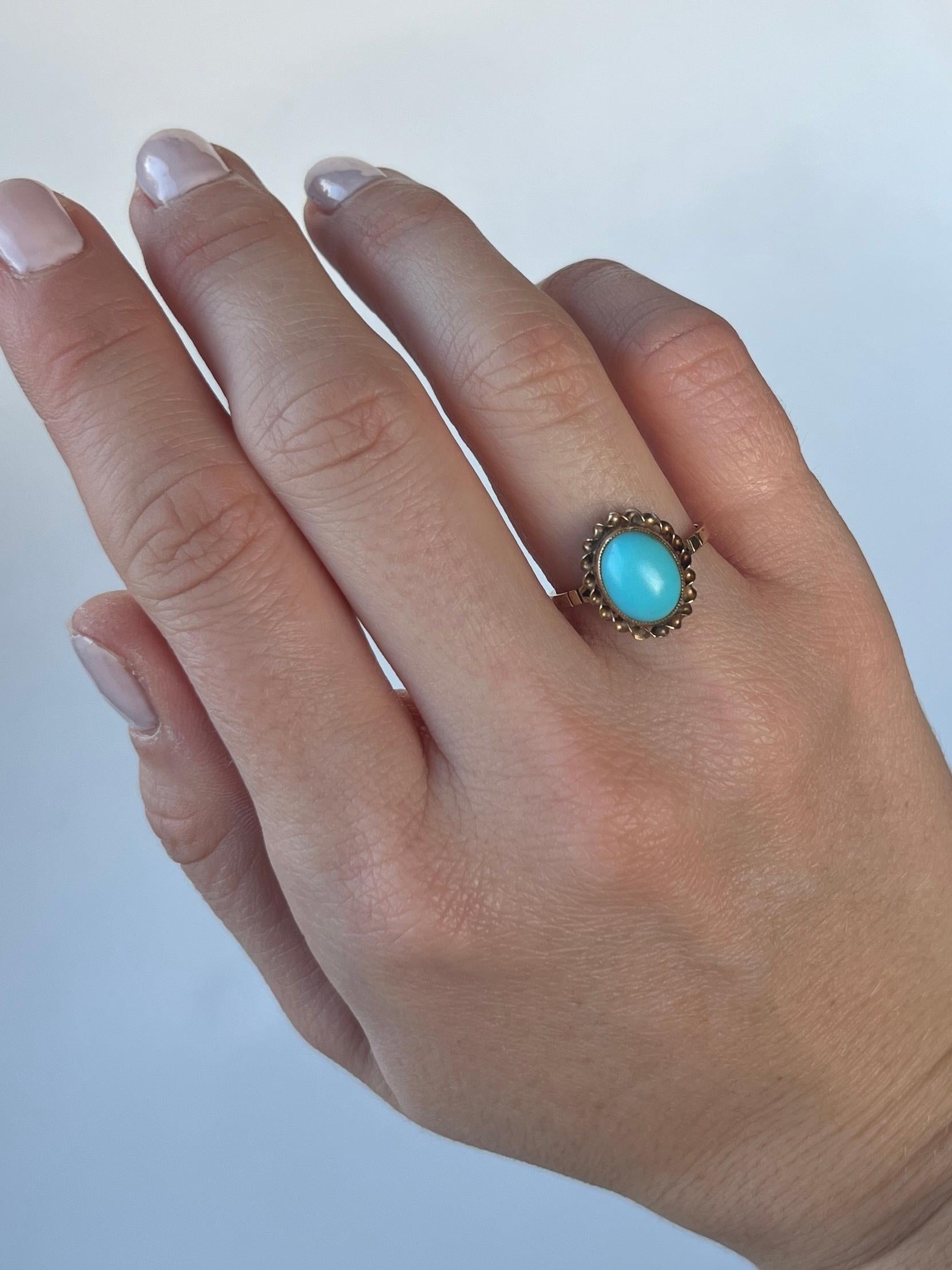 Cabochon Vintage Turquoise and 9 Carat Gold Band For Sale
