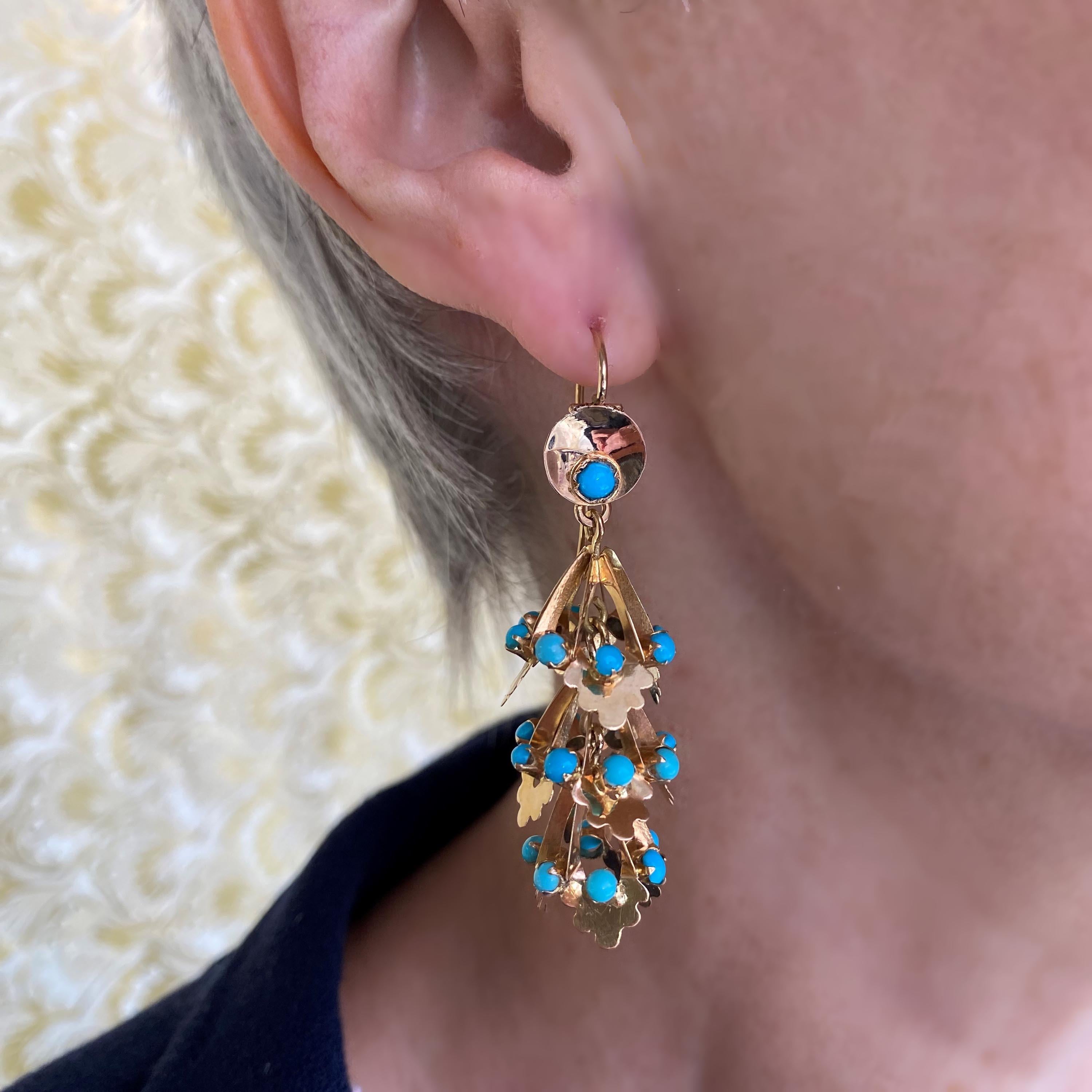 Türkis- und Gold-Tropfenohrringe im Vintage-Stil, um 1950 (Cabochon) im Angebot