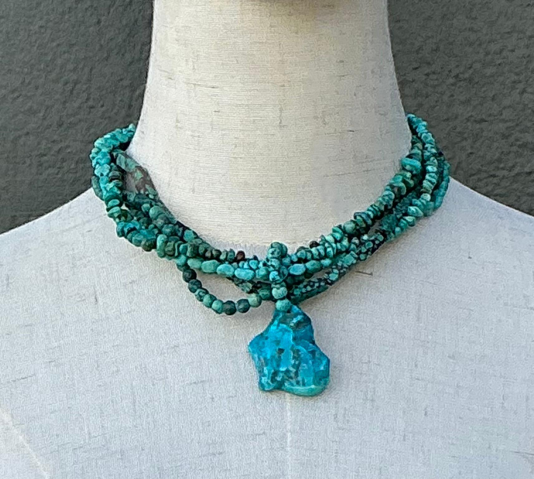 Collana a più fili con perline in turchese vintage In condizioni buone in vendita a West Palm Beach, FL