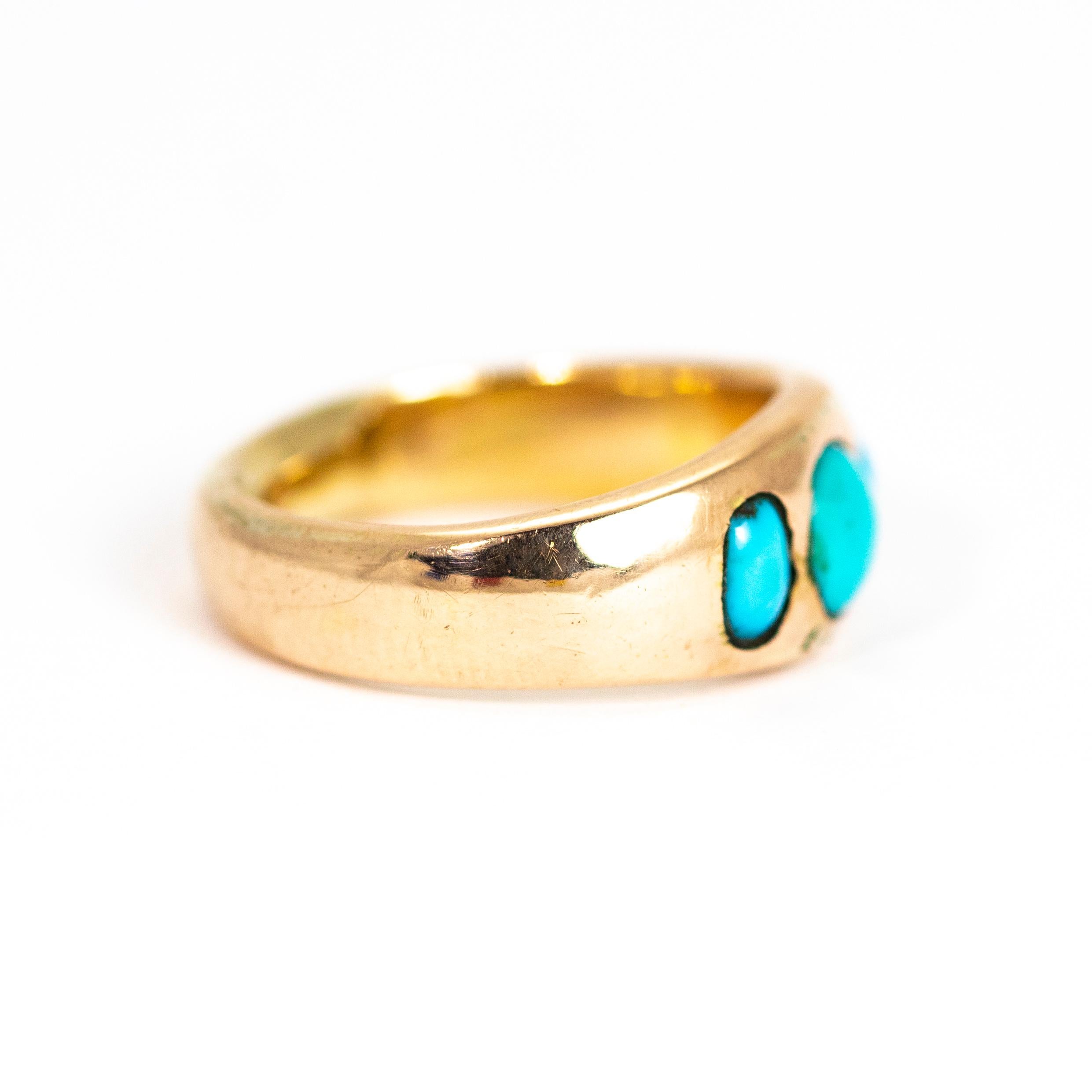 Vintage Turquoise Cabochon and 9 Carat Gold Band In Good Condition In Chipping Campden, GB