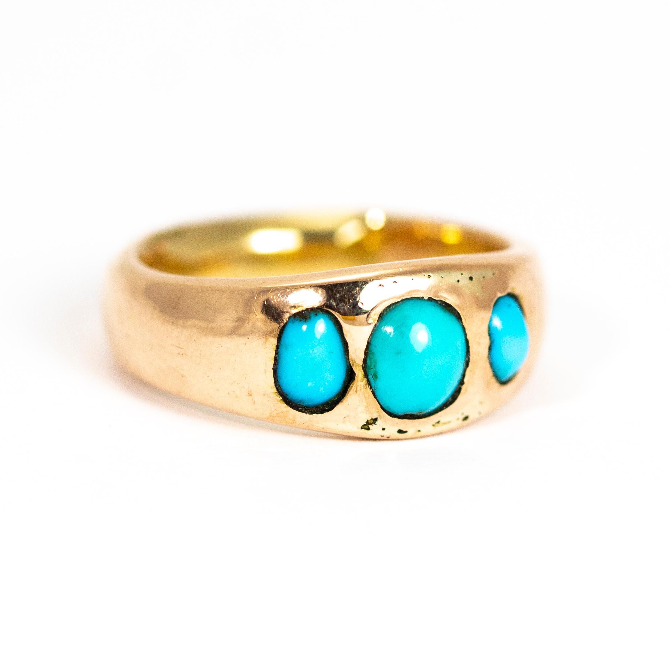 Women's or Men's Vintage Turquoise Cabochon and 9 Carat Gold Band