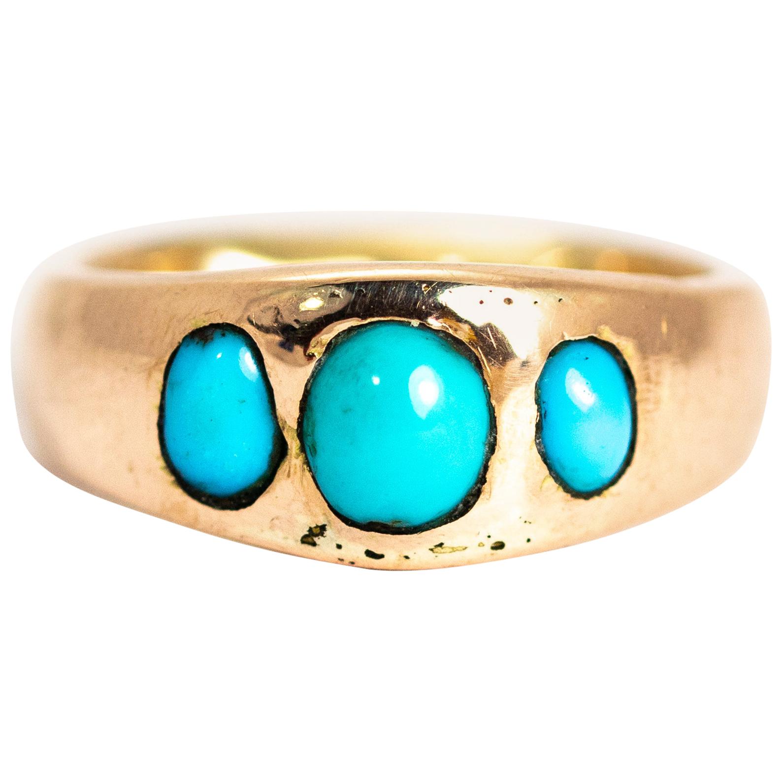 Vintage Turquoise Cabochon and 9 Carat Gold Band