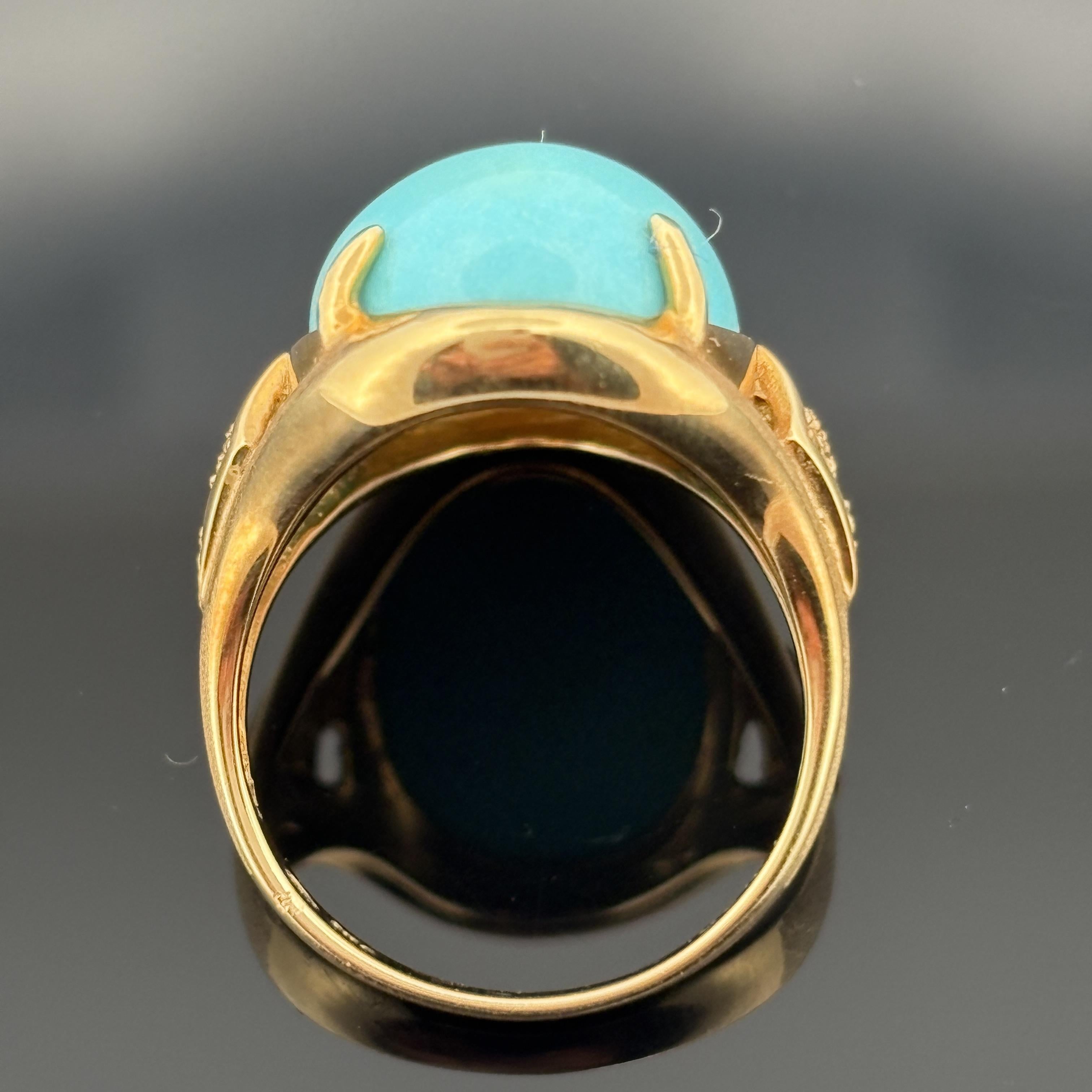 Anello vintage con turchese cabochon e diamanti in oro giallo 18 carati in vendita 1