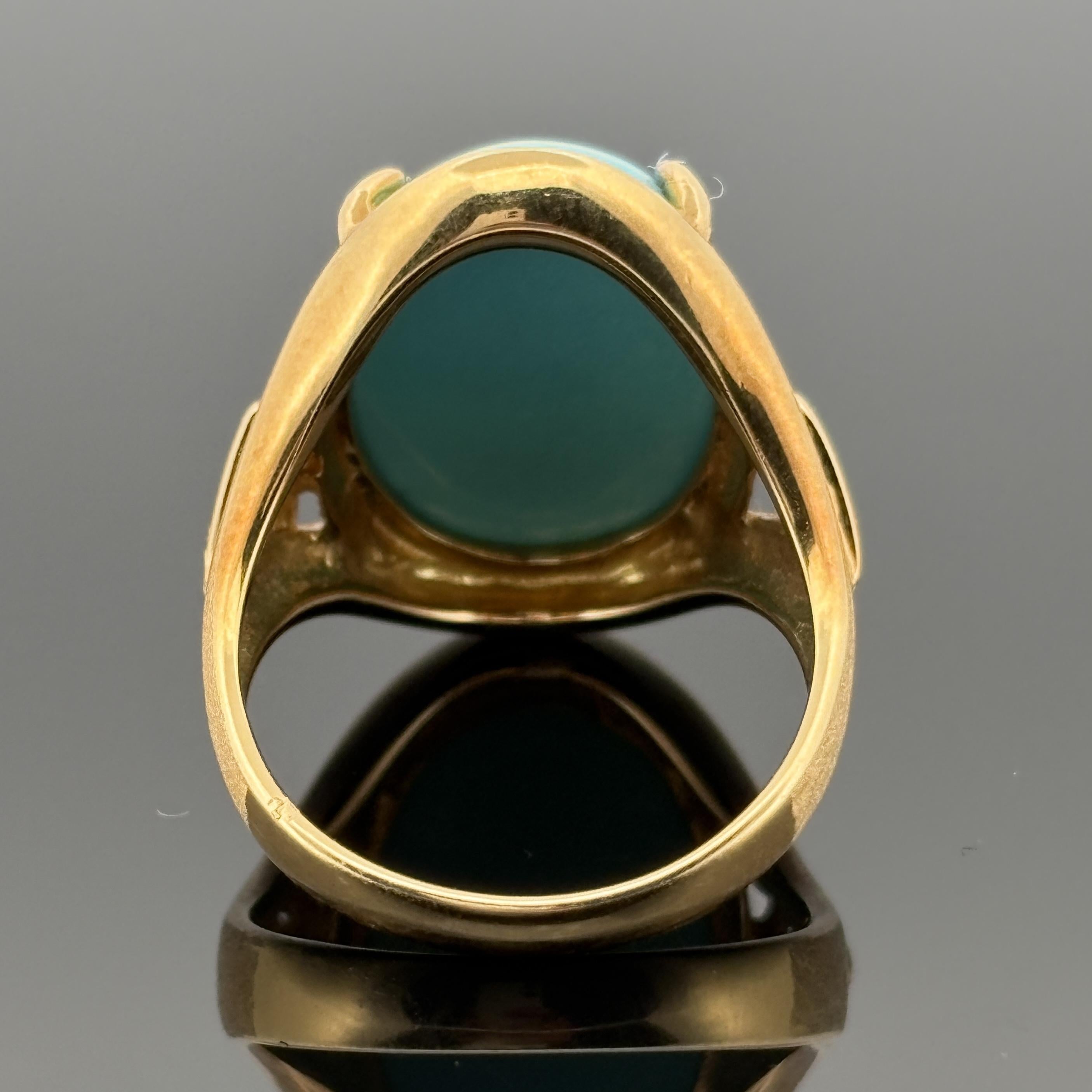 Anello vintage con turchese cabochon e diamanti in oro giallo 18 carati in vendita 2