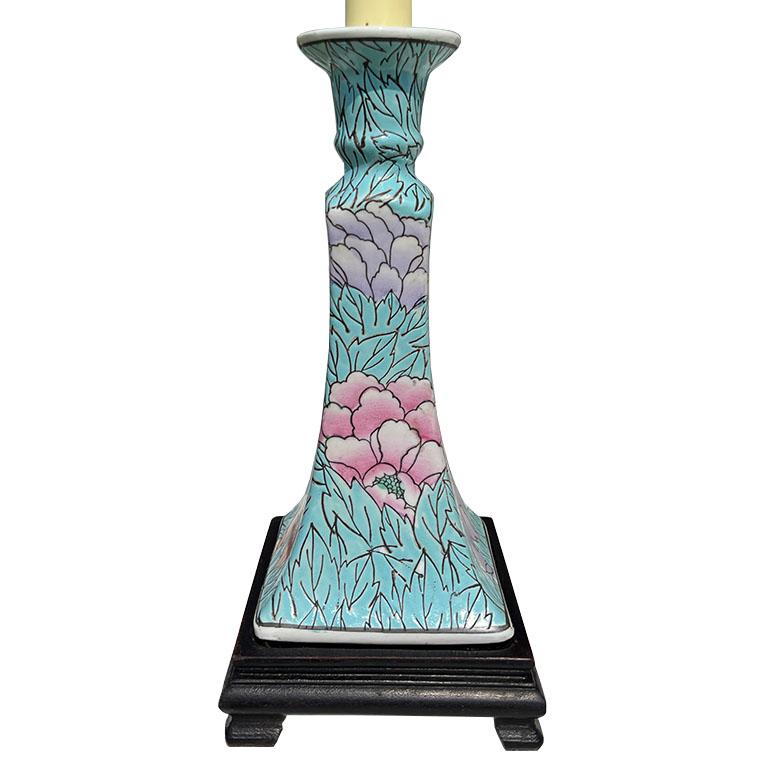 Lampe de bureau vintage en céramique turquoise de style chinoiserie avec motif floral Bon état - En vente à Oklahoma City, OK