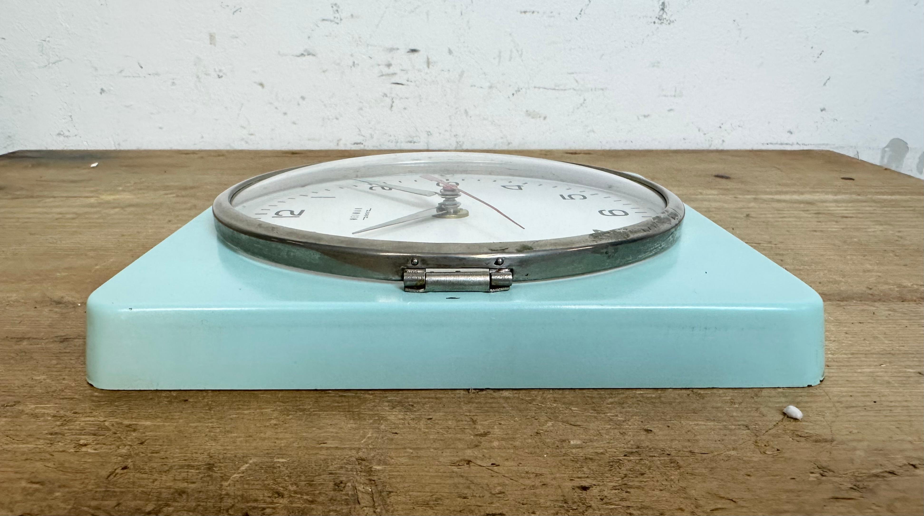 Vintage Turquoise East German Wall Clock from Weimar Electronic , 1970s For Sale 8