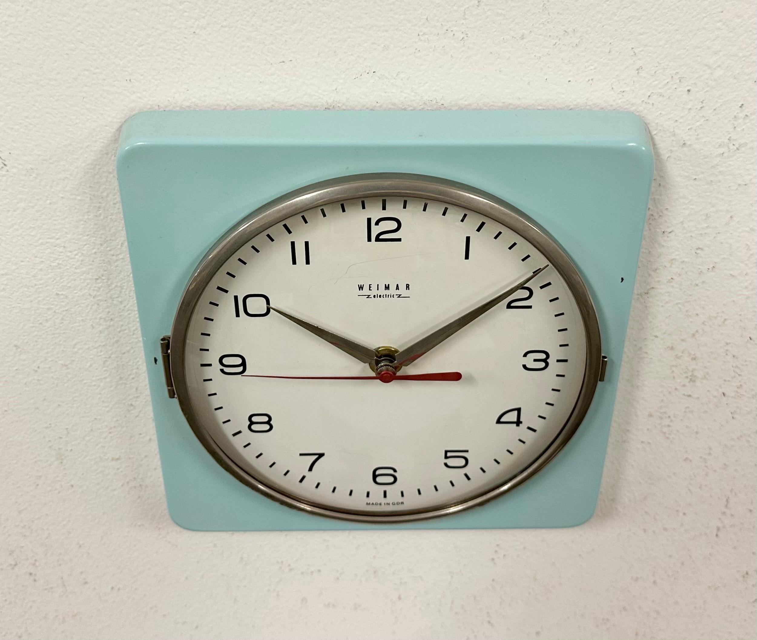 Vintage Turquoise East German Wall Clock from Weimar Electronic , 1970s For Sale 1