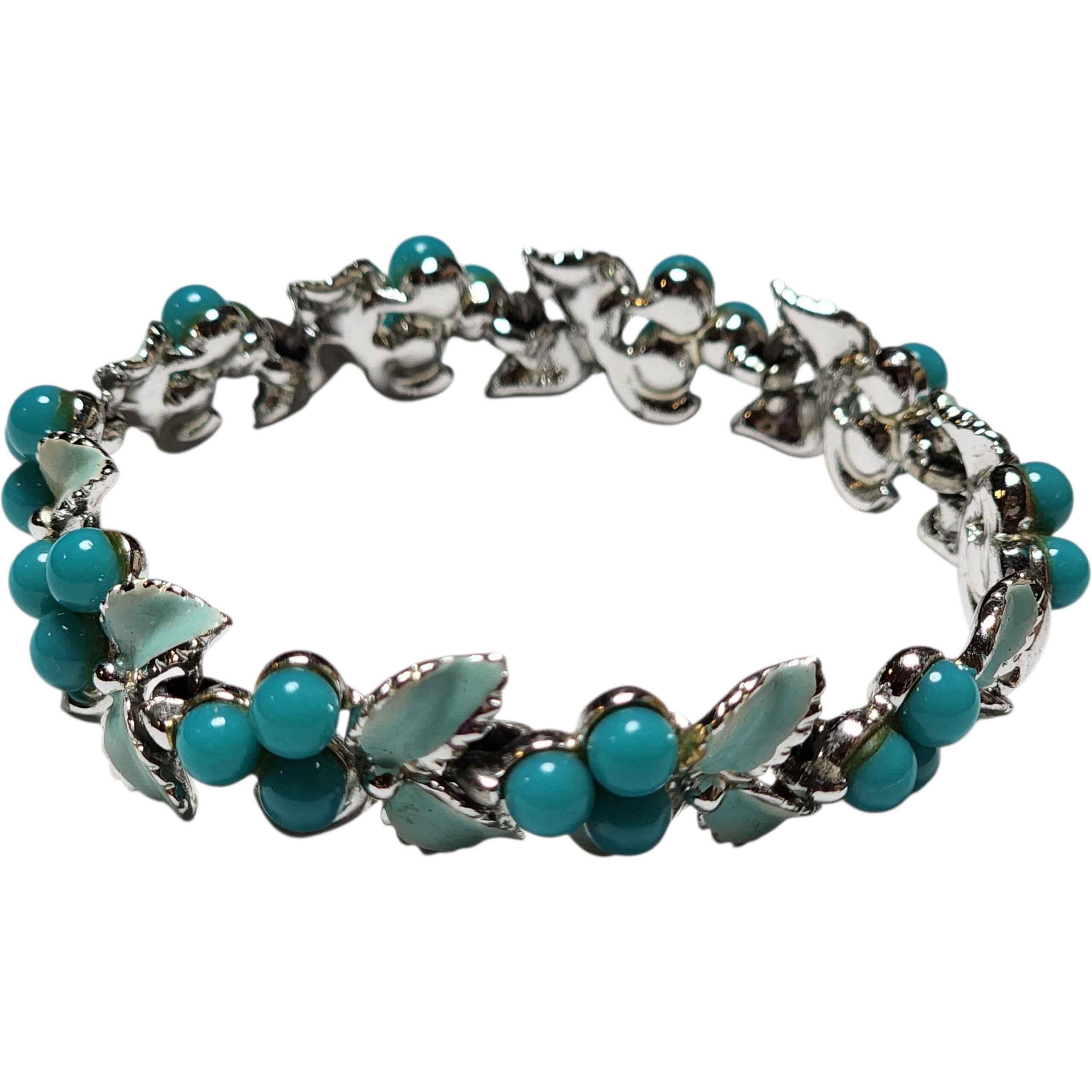 Taglio ovale Bracciale vintage con foglie di vetro turchese e smalto, stile Lisner in argento anni '50 in vendita