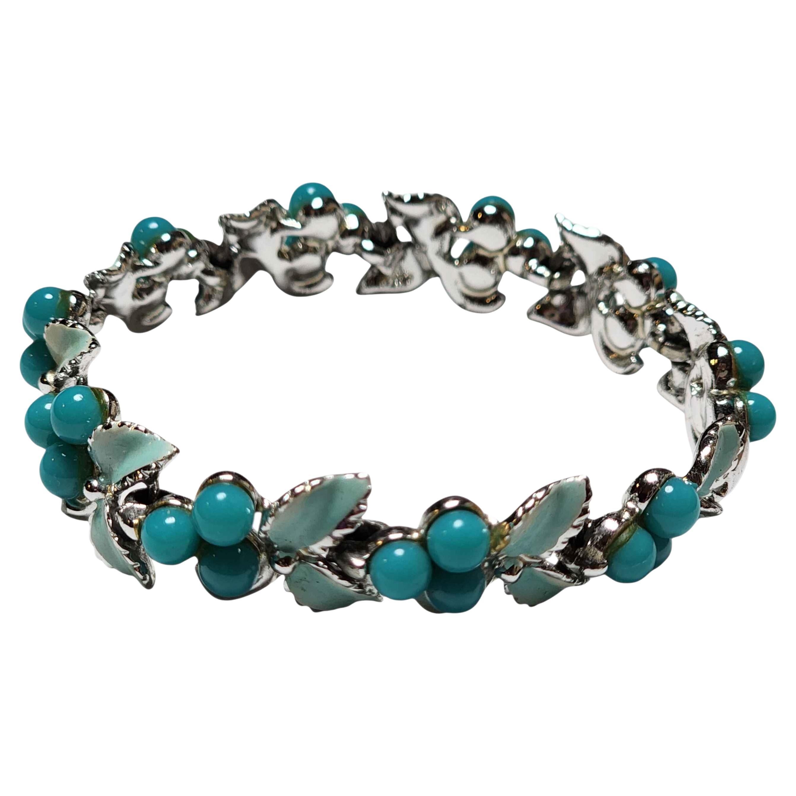 Bracciale vintage con foglie di vetro turchese e smalto, stile Lisner in argento anni 
50 in vendita