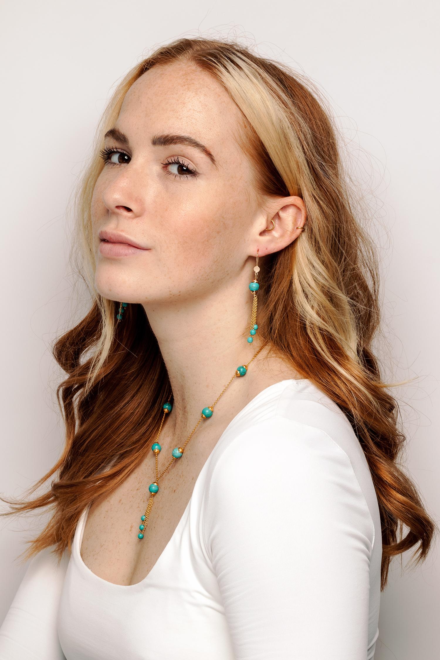 Women's or Men's Vintage Turquoise Necklace, c.1970s For Sale