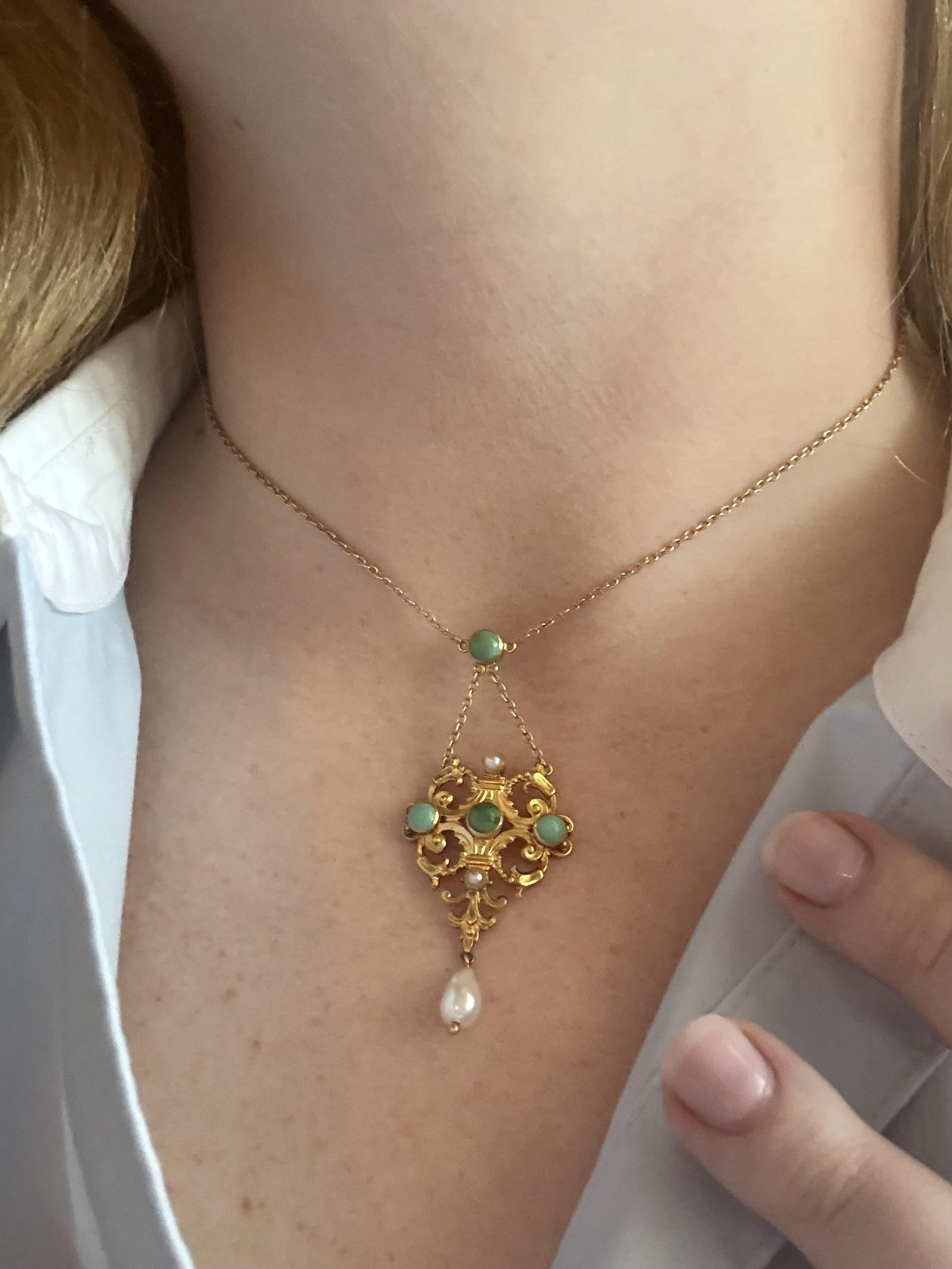 Vintage Turquoise & Pearl 18K Yellow Gold Necklace In Excellent Condition For Sale In Montgomery, AL