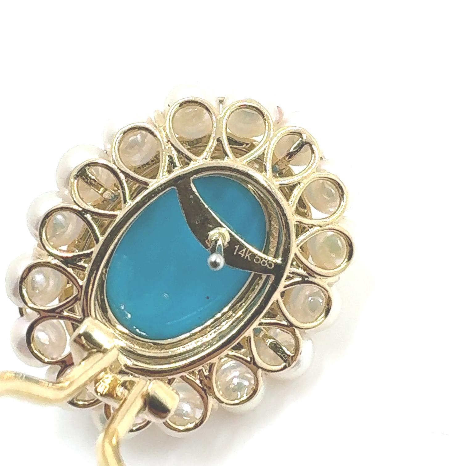 Taille cabochon Boucles d'oreilles en or jaune 14 carats avec turquoise, perles et diamants en vente