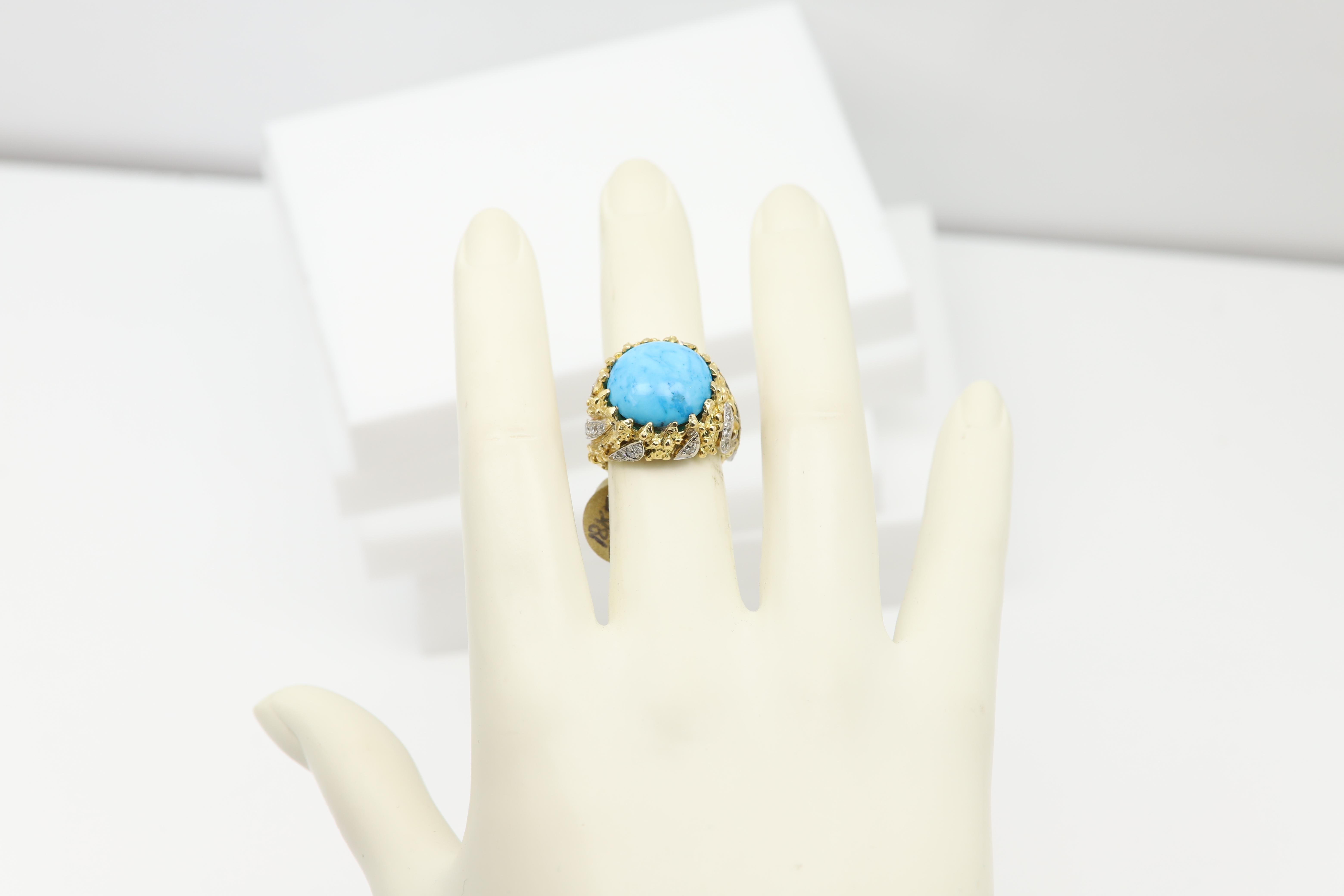Women's or Men's Vintage Turquoise Ring Two Tone Gold and Diamonds 18 Karat For Sale