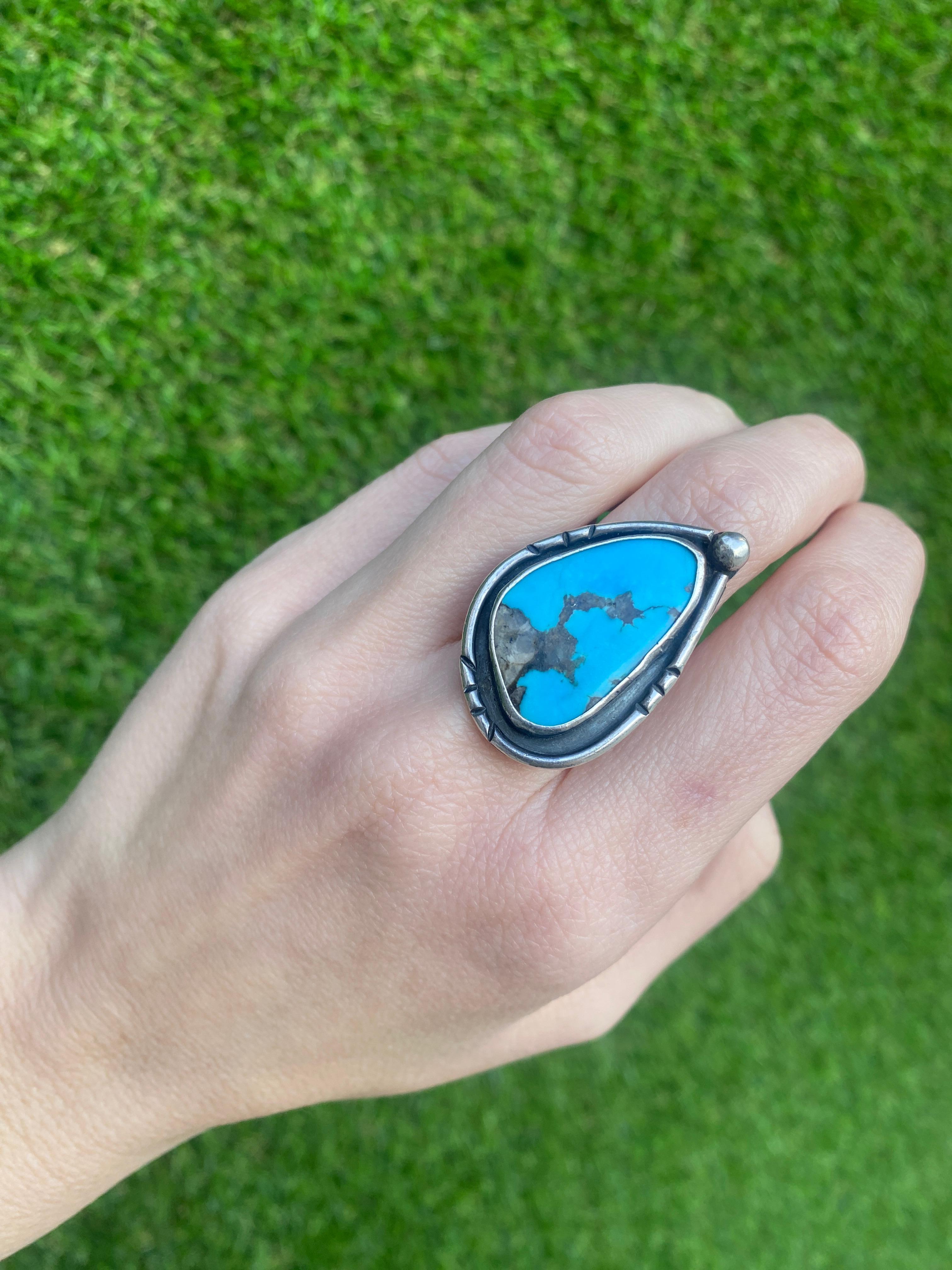 Women's or Men's Vintage Turquoise Sterling Silver Ring For Sale