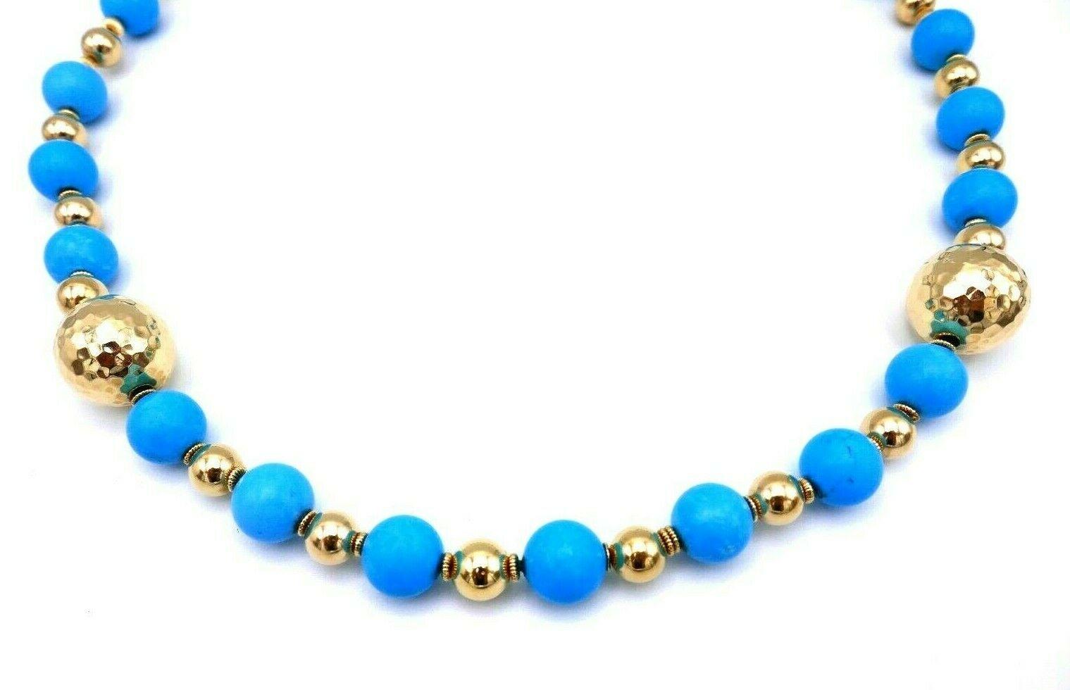 Gorgeous vintage bead necklace made of turquoise and 14k yellow gold. Featuring polished, textured and hammered gold beads. Stamped with a hallmark for 14k gold.
Measurements: length is 26