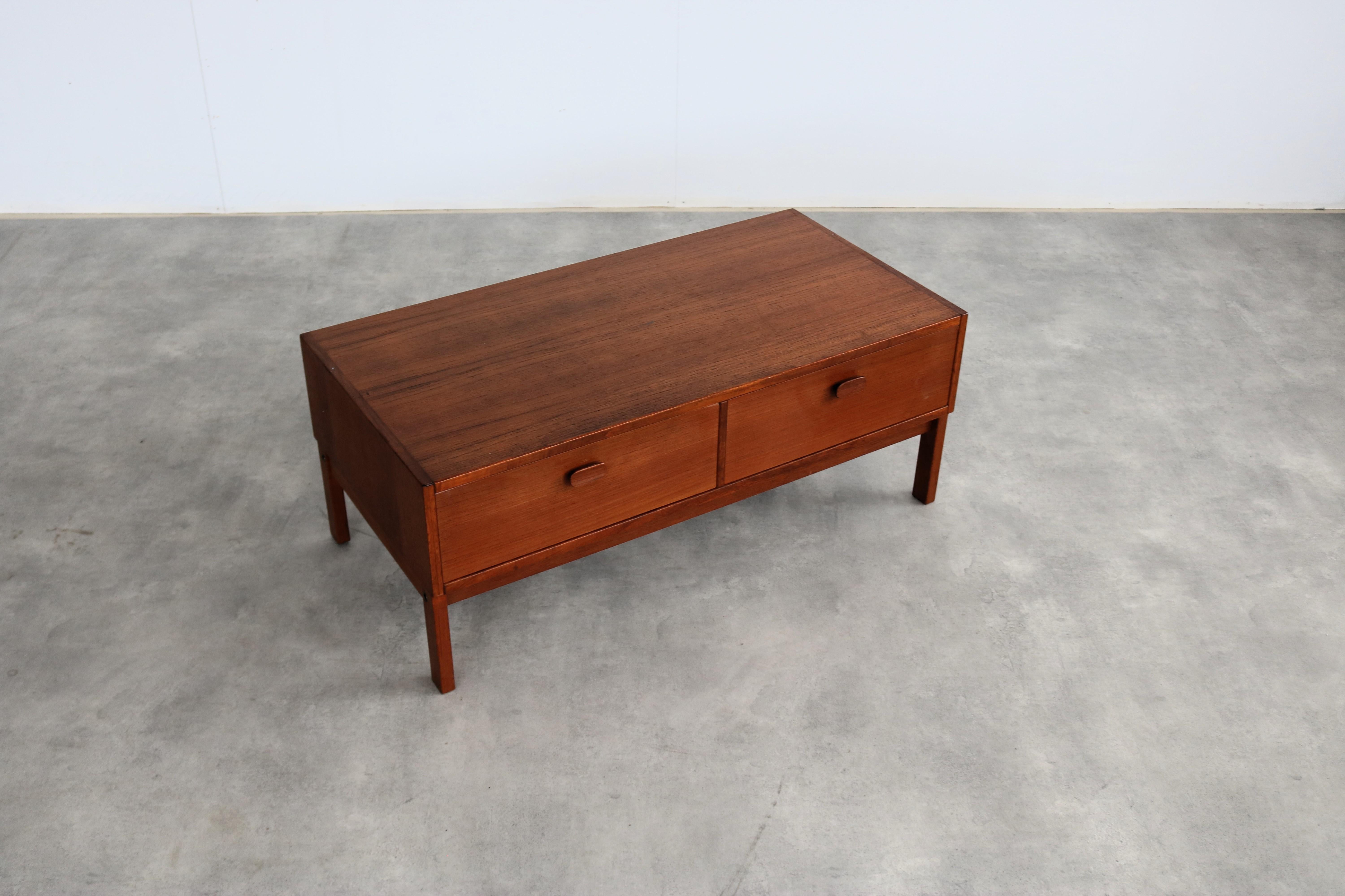 vintage TV cabinet  chest of drawers  Ulferts 2