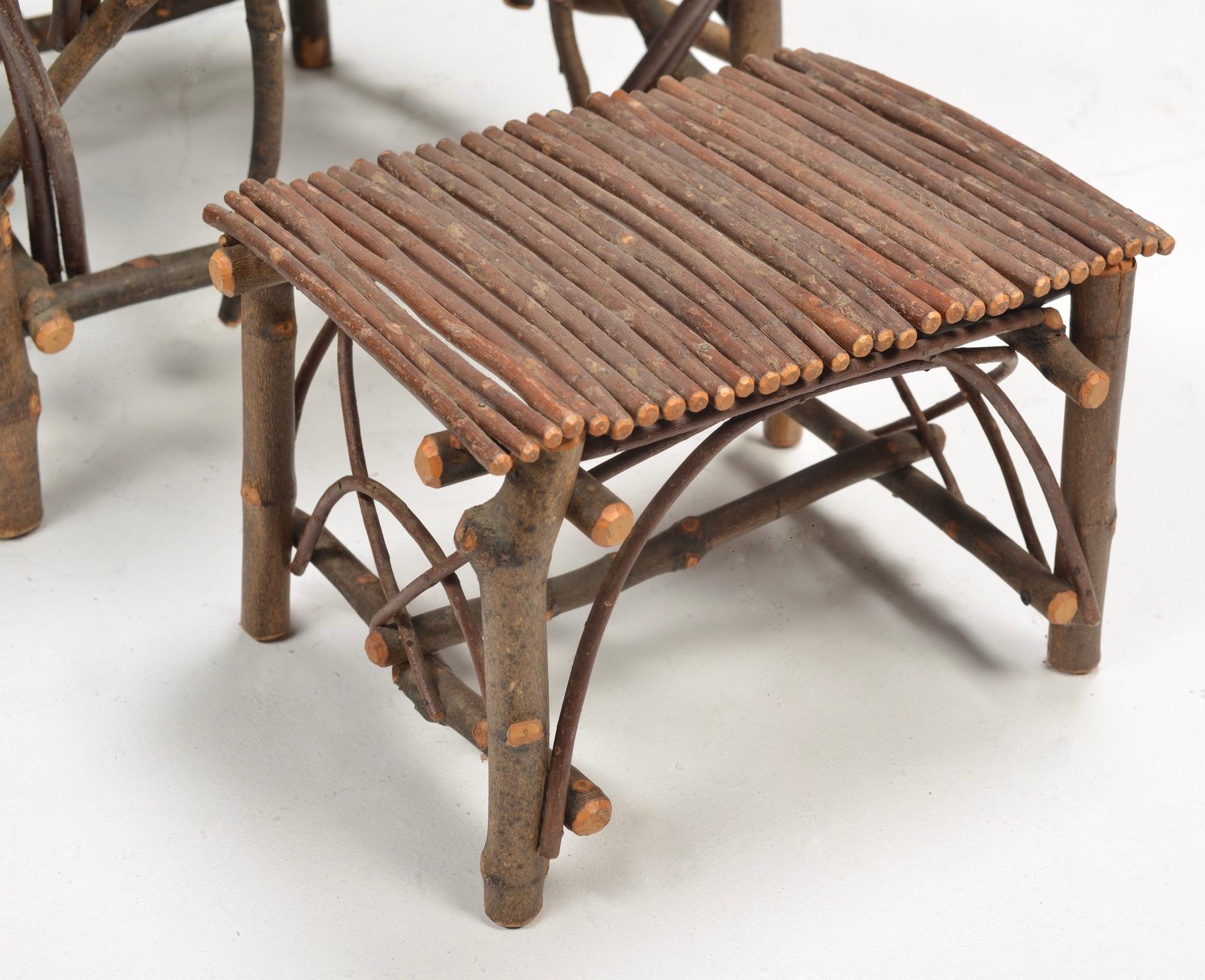Silla de salón Vintage Twig and Stick con reposapiés siglo XX en venta