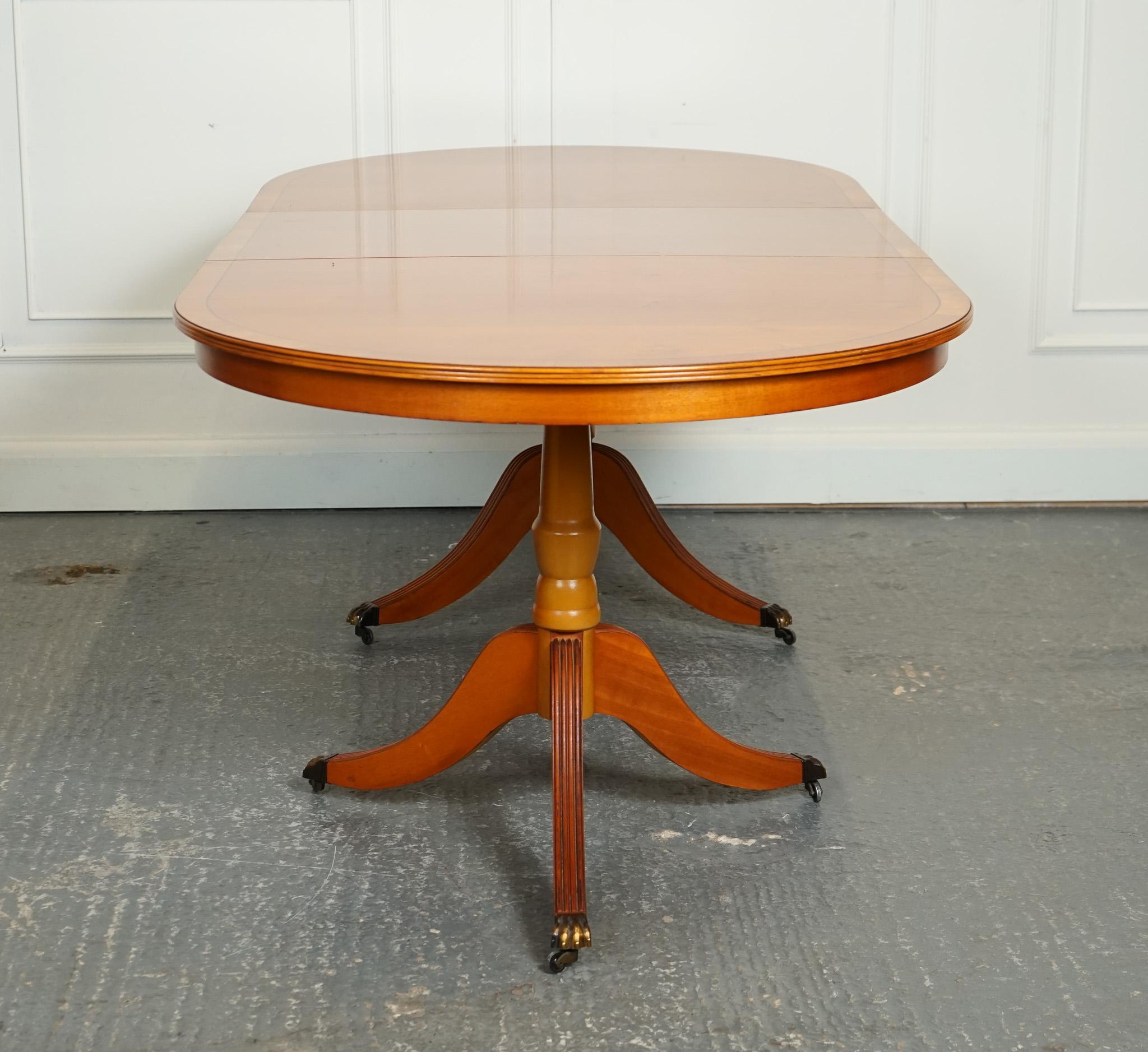 VINTAGE TWIN PEDESTAL YEW WOOD EXTENDING DINiNG TABLE 6 TO 8 Person J1 im Zustand „Gut“ im Angebot in Pulborough, GB