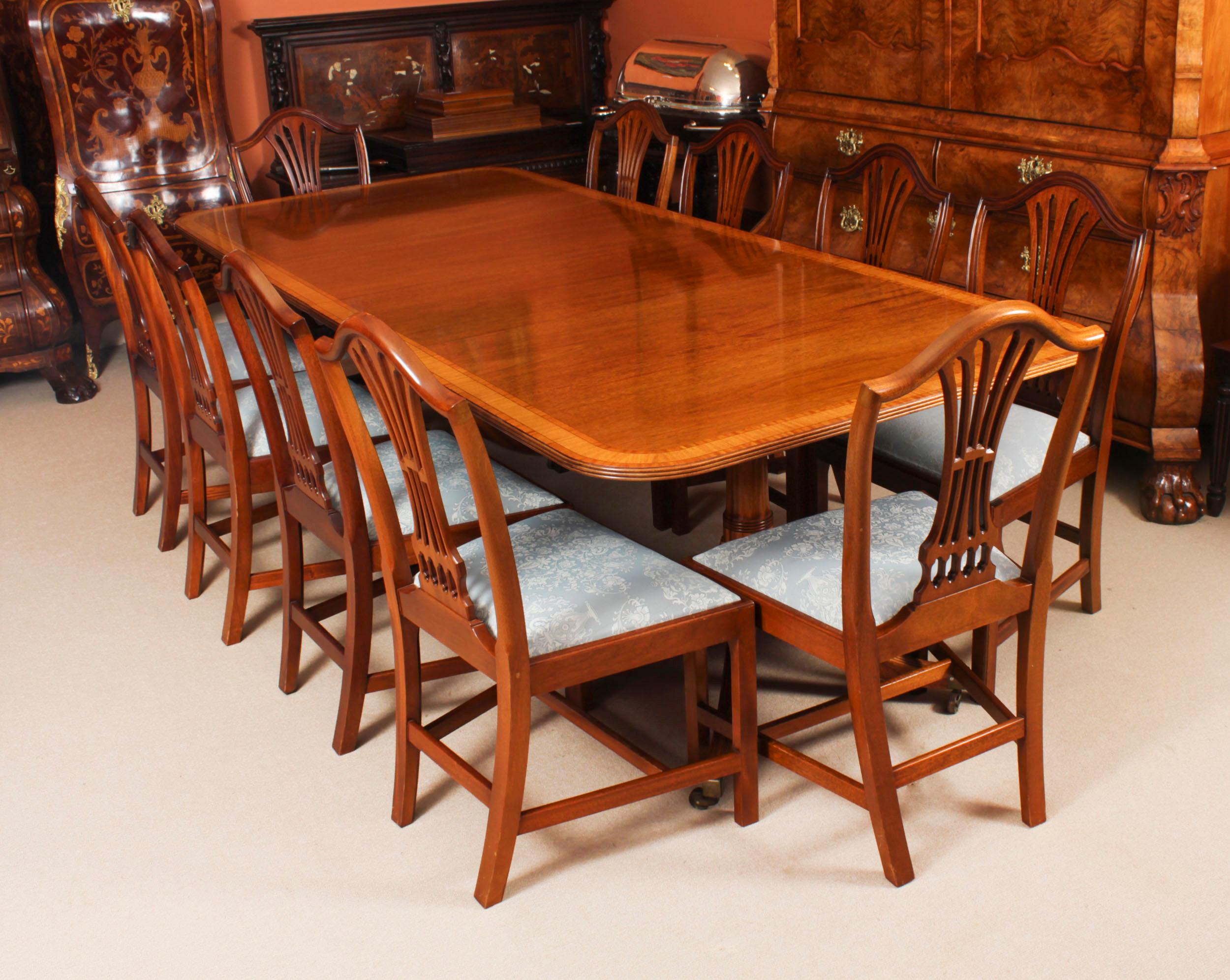 Vintage Twin Pillar Dining Table & 10 dining chairs by William Tillman 20th C In Good Condition In London, GB