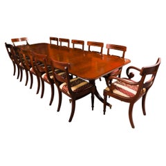 Table de salle à manger vintage à deux piliers en acajou et 12 chaises Regency Revival20thCentury