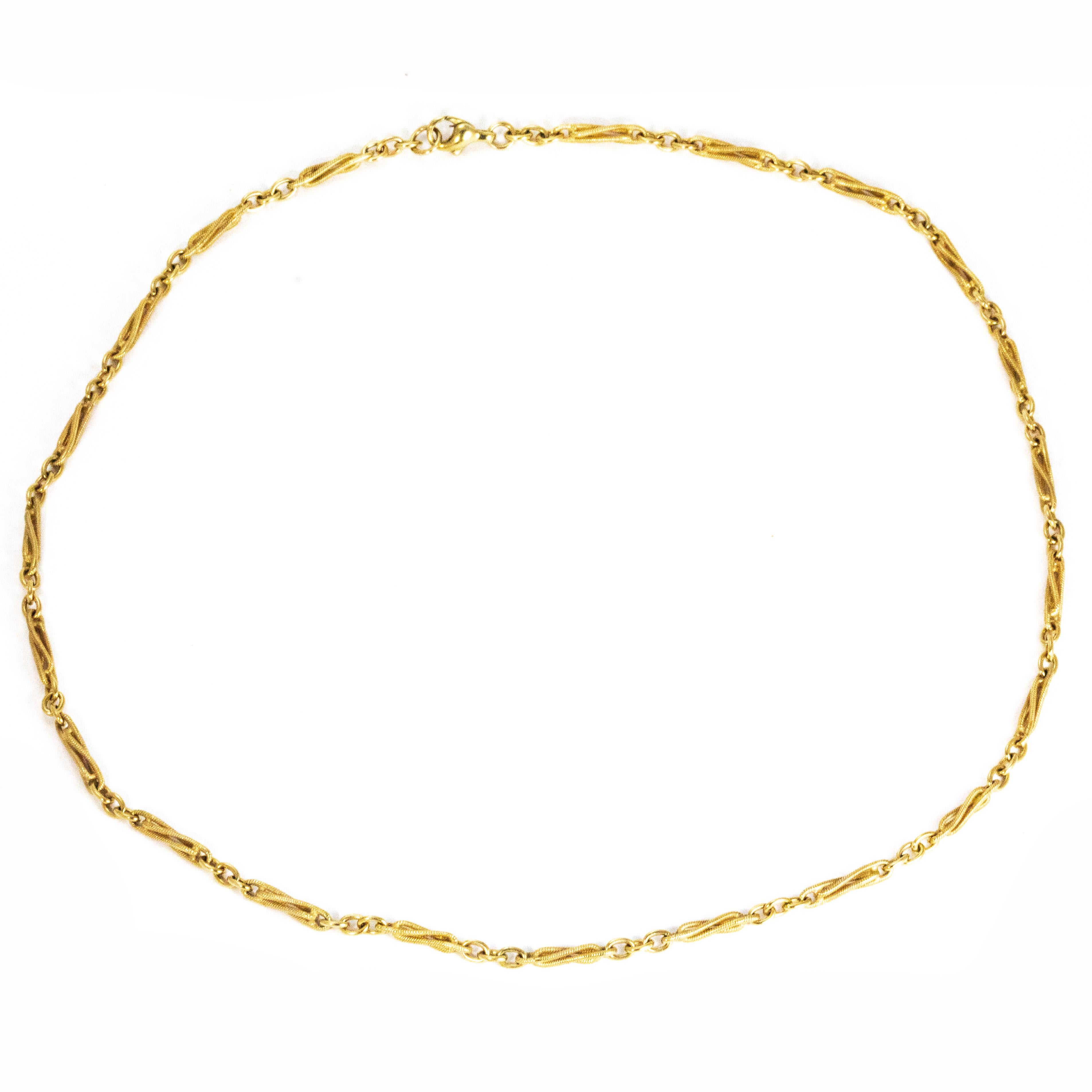 Vintage Twisted 9 Carat Gold Necklace For Sale at 1stDibs