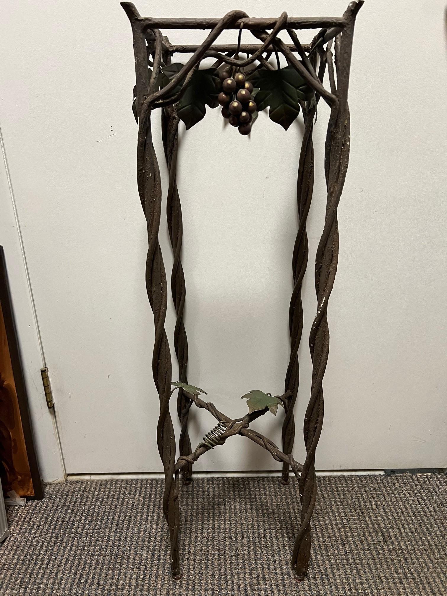 Pedestal de hierro retorcido vintage, soporte para plantas en venta 4