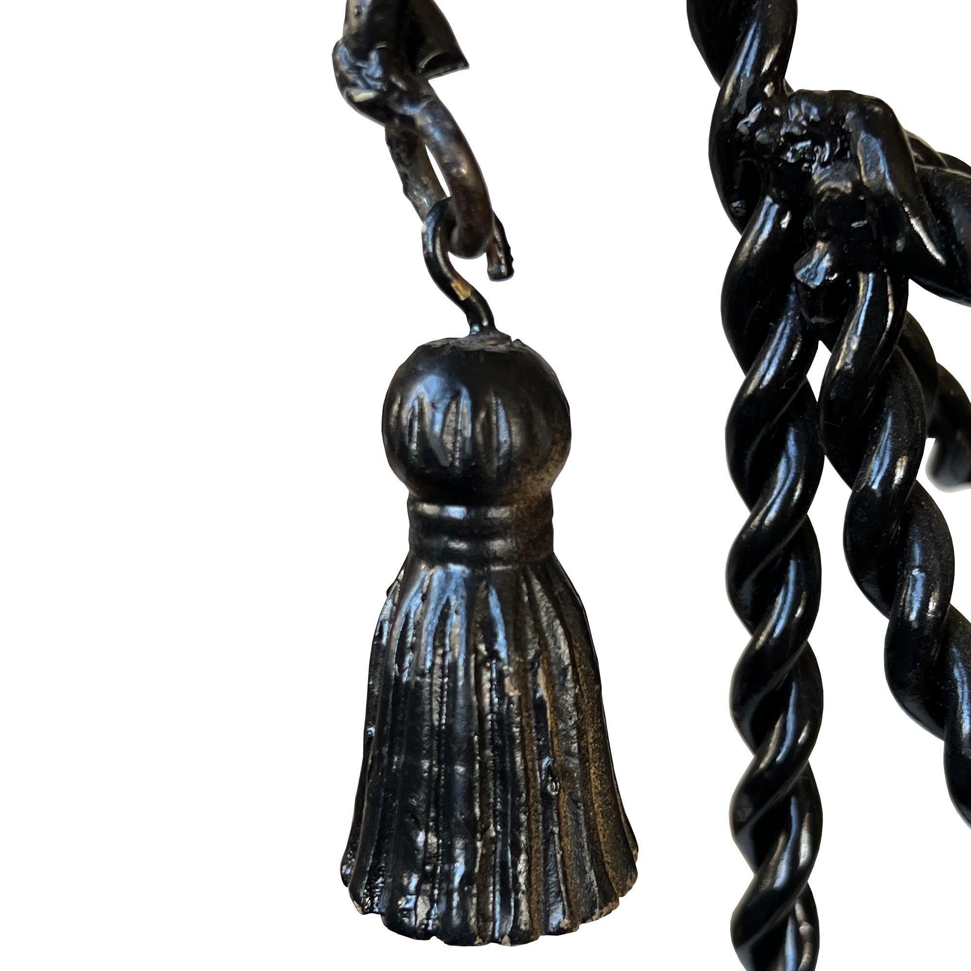 Portariviste d'epoca con nappe in ferro ritorto - stile Hollywood Regency In condizioni buone in vendita a Oklahoma City, OK