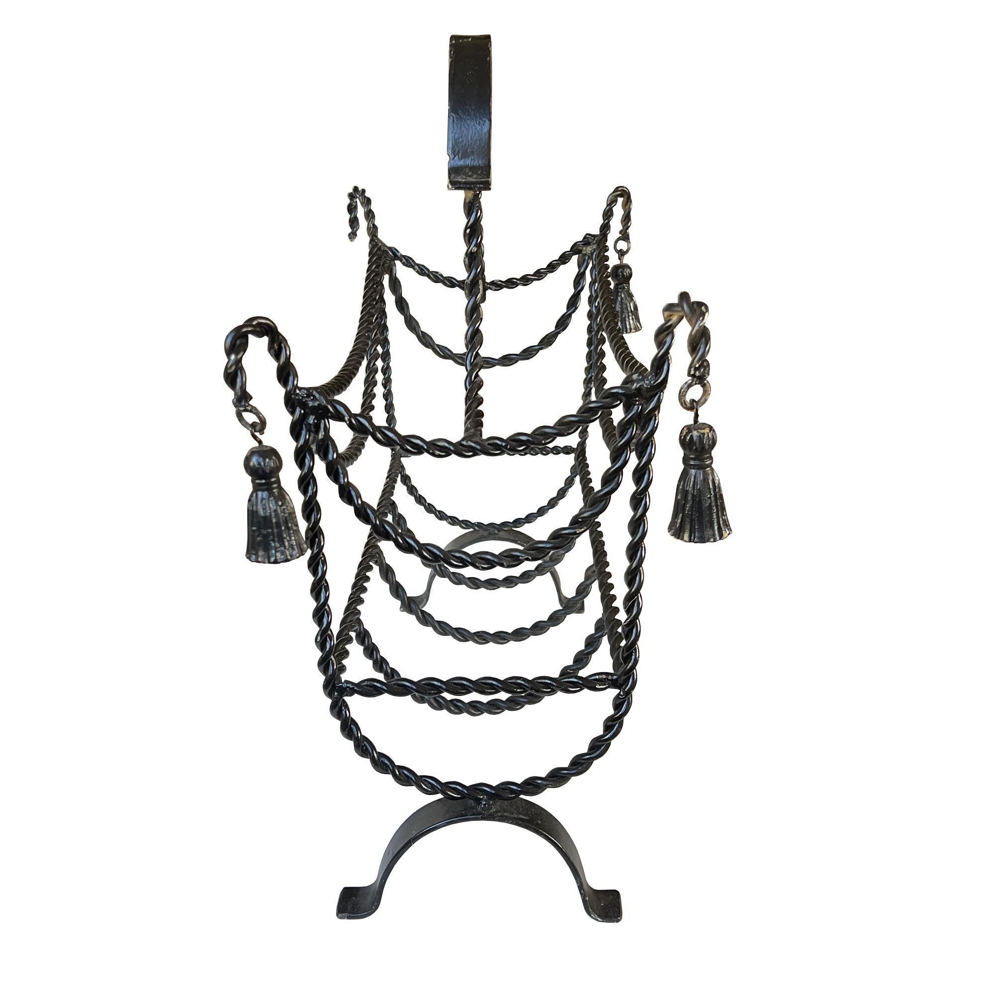 XX secolo Portariviste d'epoca con nappe in ferro ritorto - stile Hollywood Regency in vendita