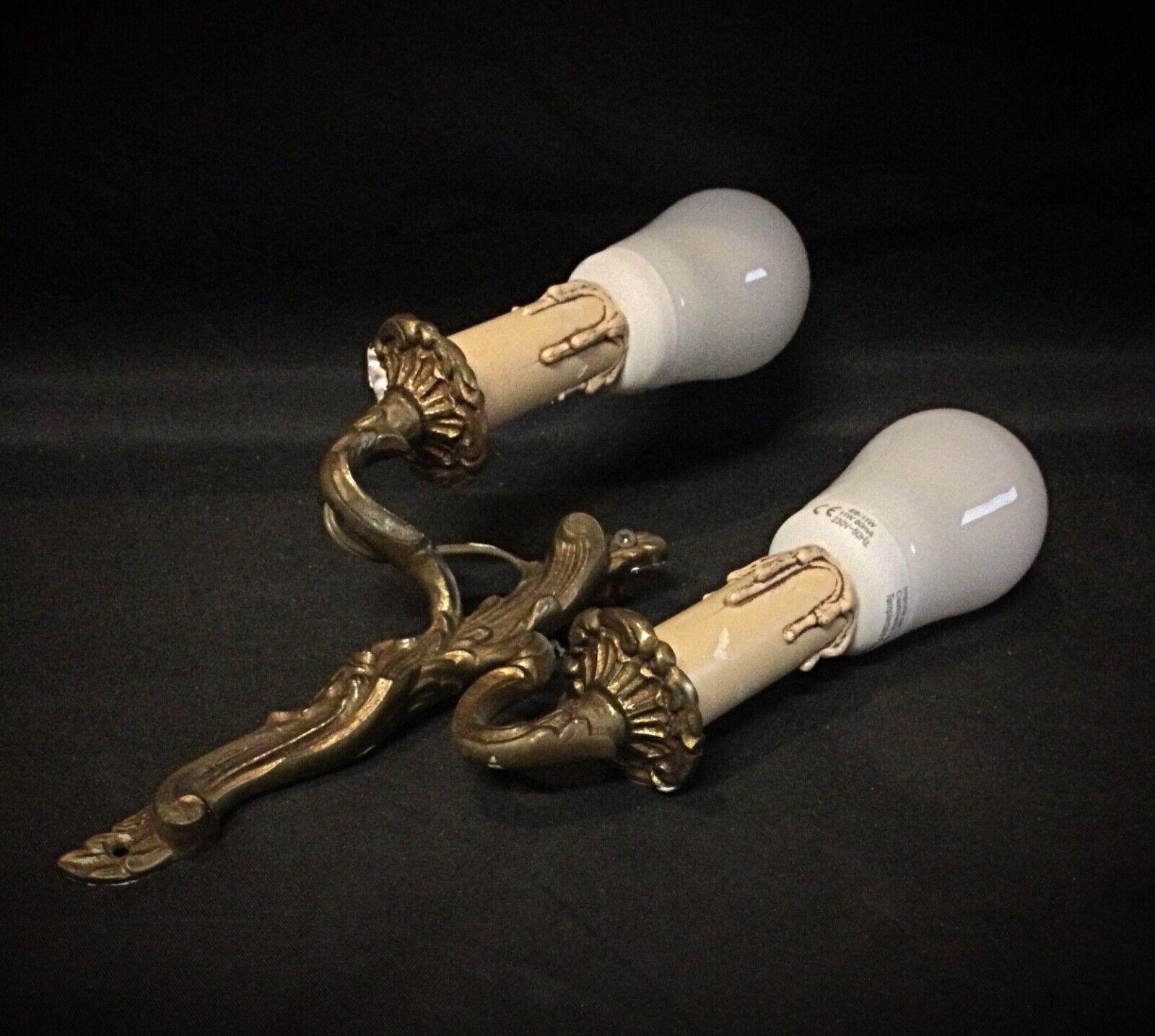 Vintage Two-Arm Brass Wall Sconce – 1940s Decorative Design - 2Y62 In Good Condition For Sale In Bordeaux, FR