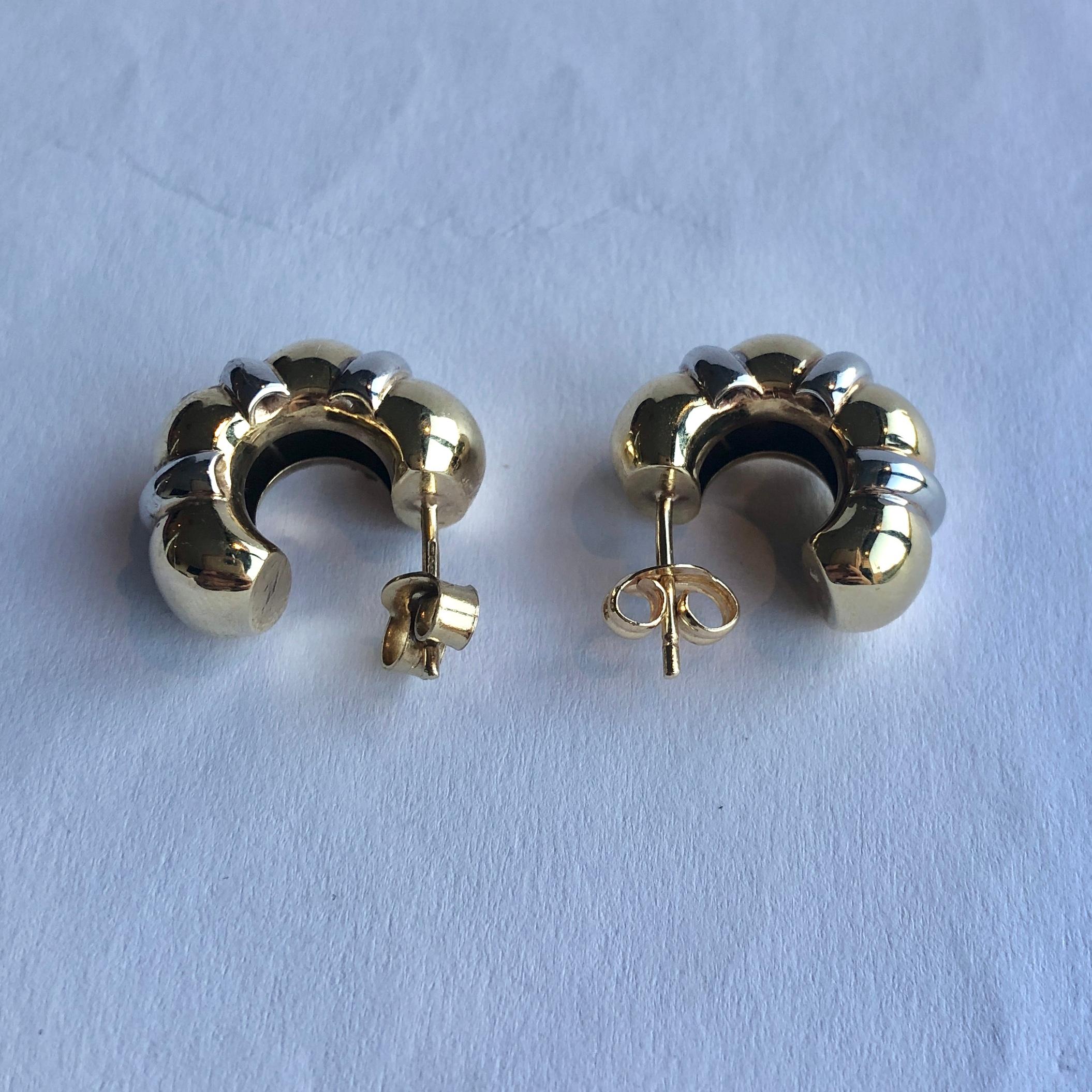 9 carat gold hoop earrings