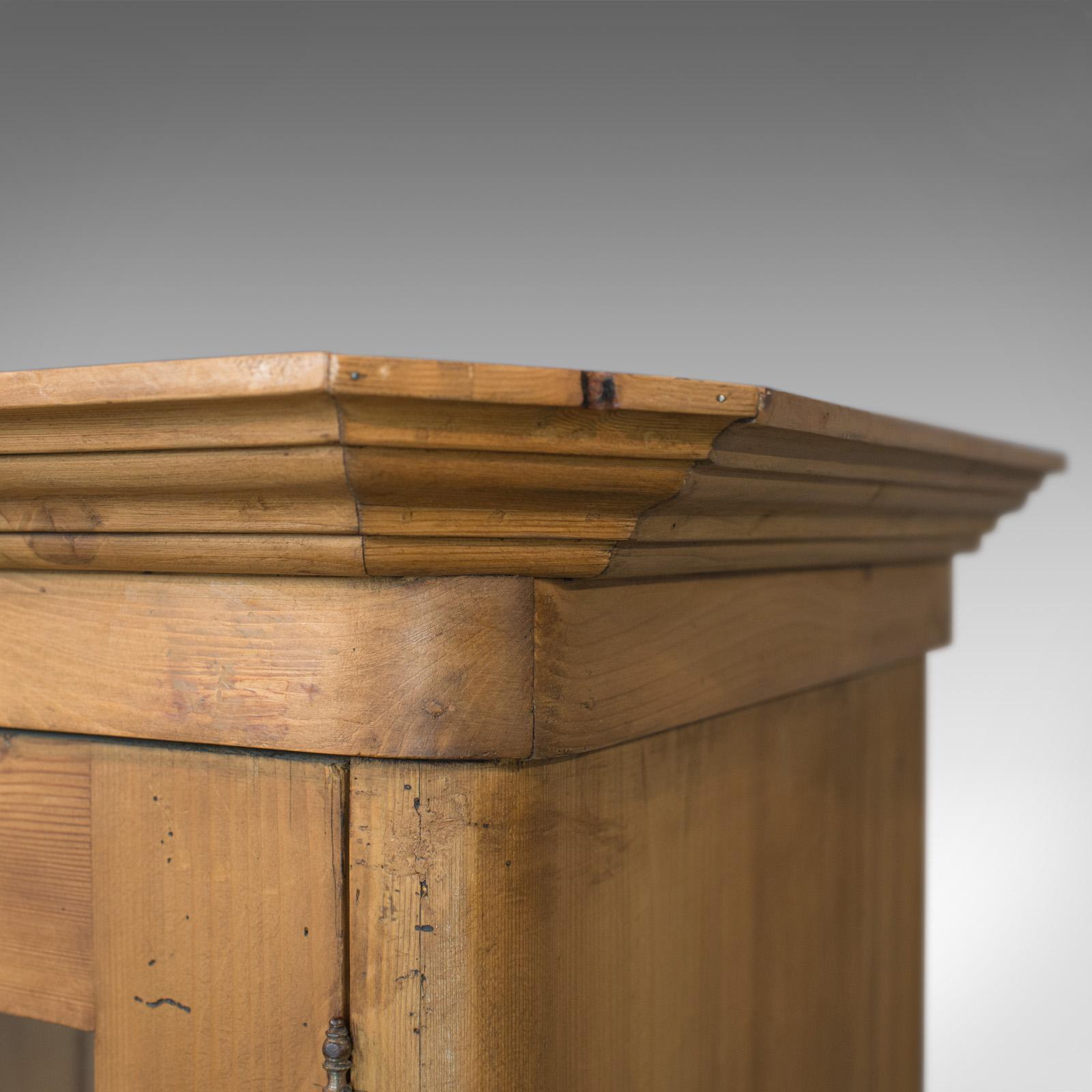 Vintage Two-Door Bookcase, Cabinet, French, Pine, Mid-20th Century, circa 1960 im Zustand „Gut“ in Hele, Devon, GB