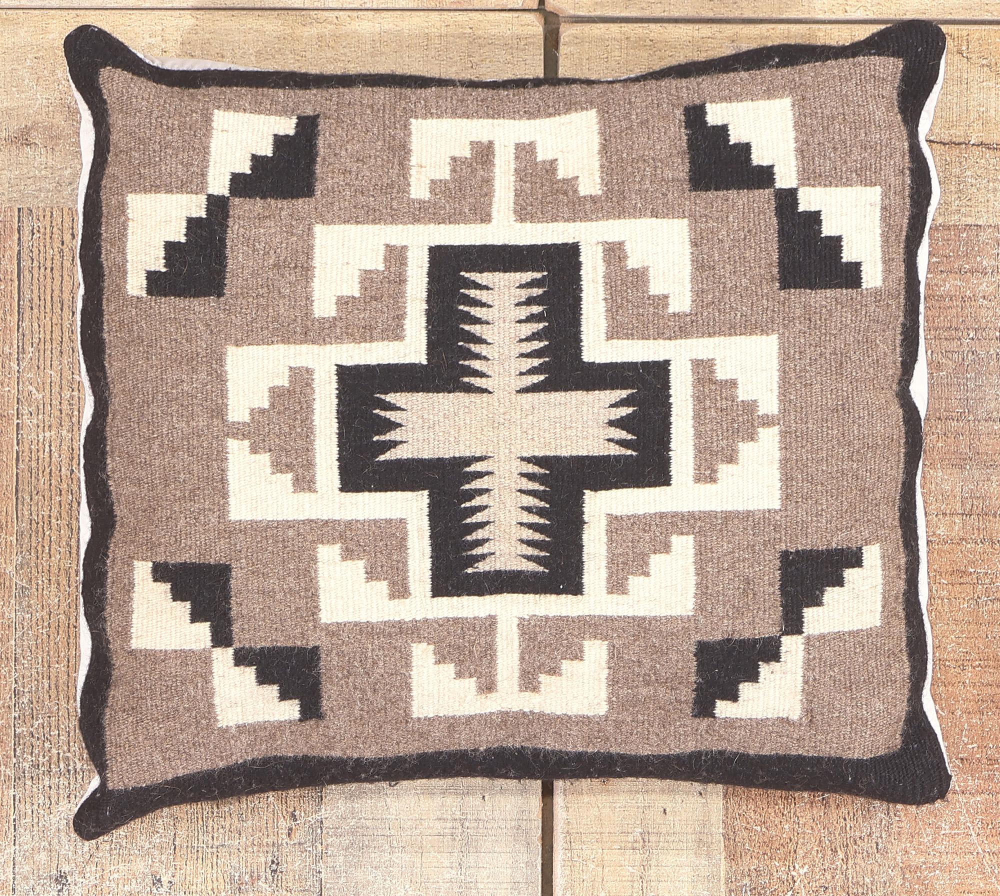 Vintage Two Grey Hills Almohada tejida al estilo navajo, textil nativo americano Lana en venta
