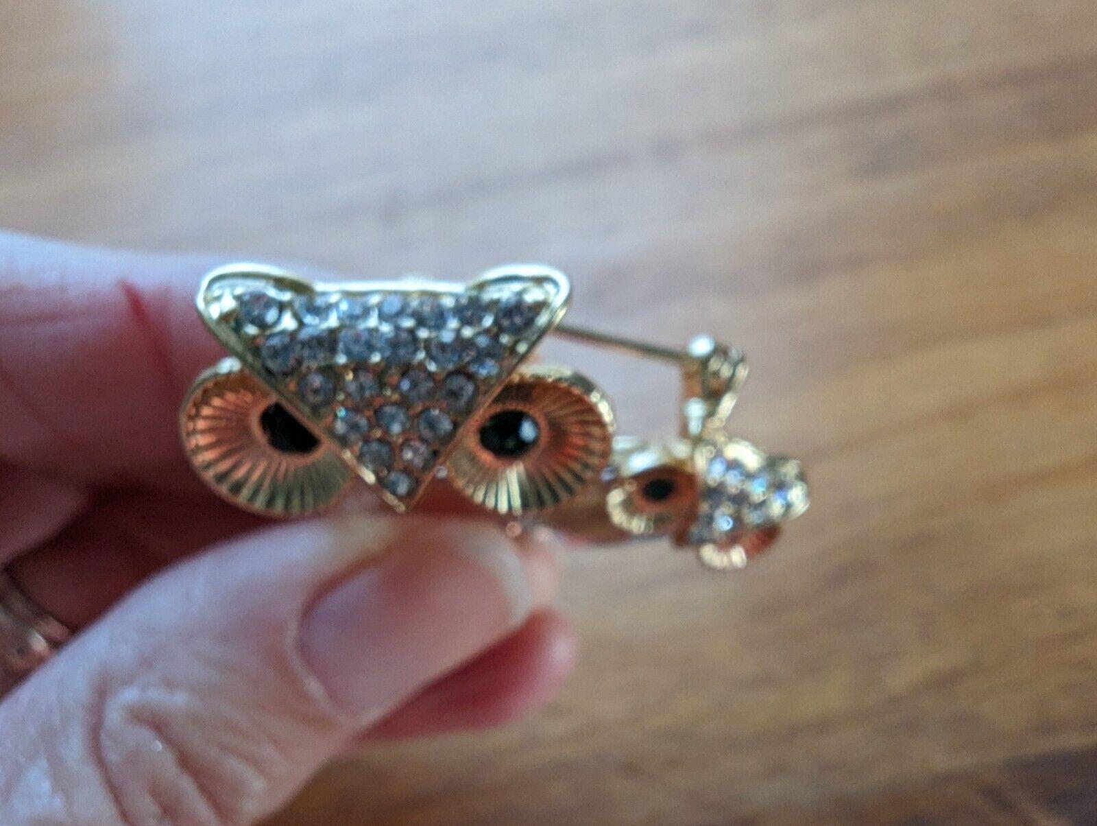 Modernist Vintage Two Owl Sparkling Crystal Bird Statement Brooch Pin For Sale