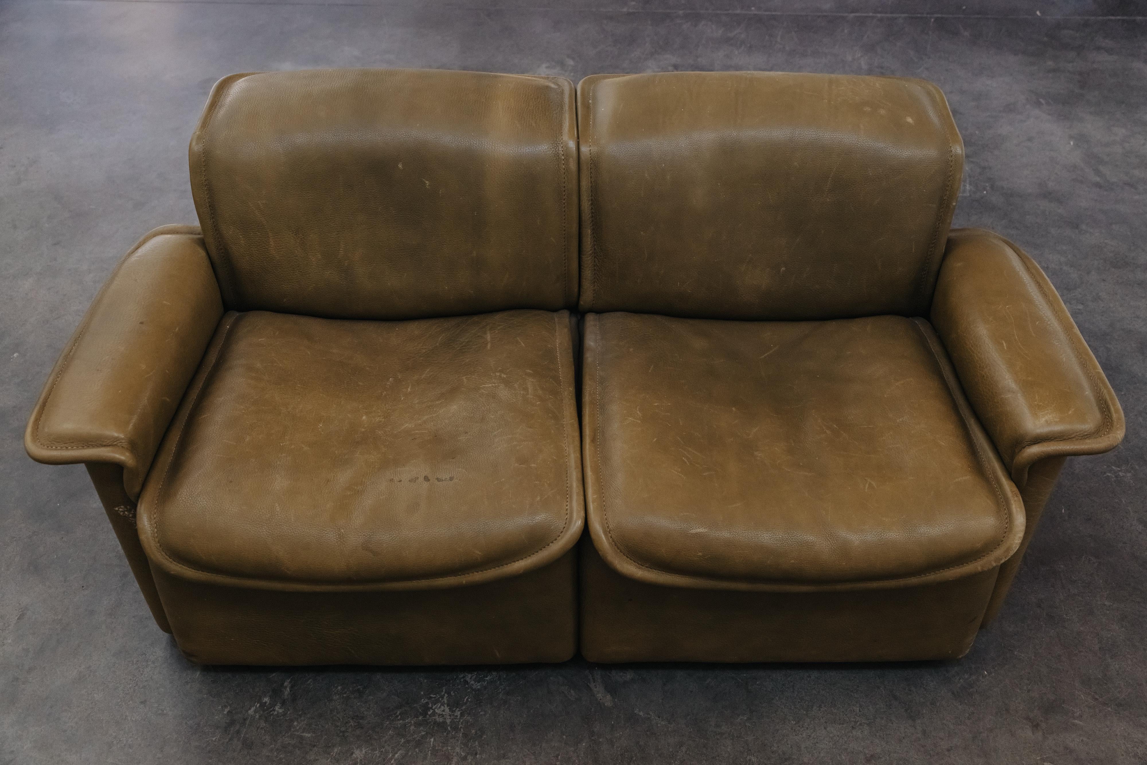 Zweisitziges Vintage-Sofa aus Leder von De Sede, Schweiz 1970er Jahre im Angebot 3