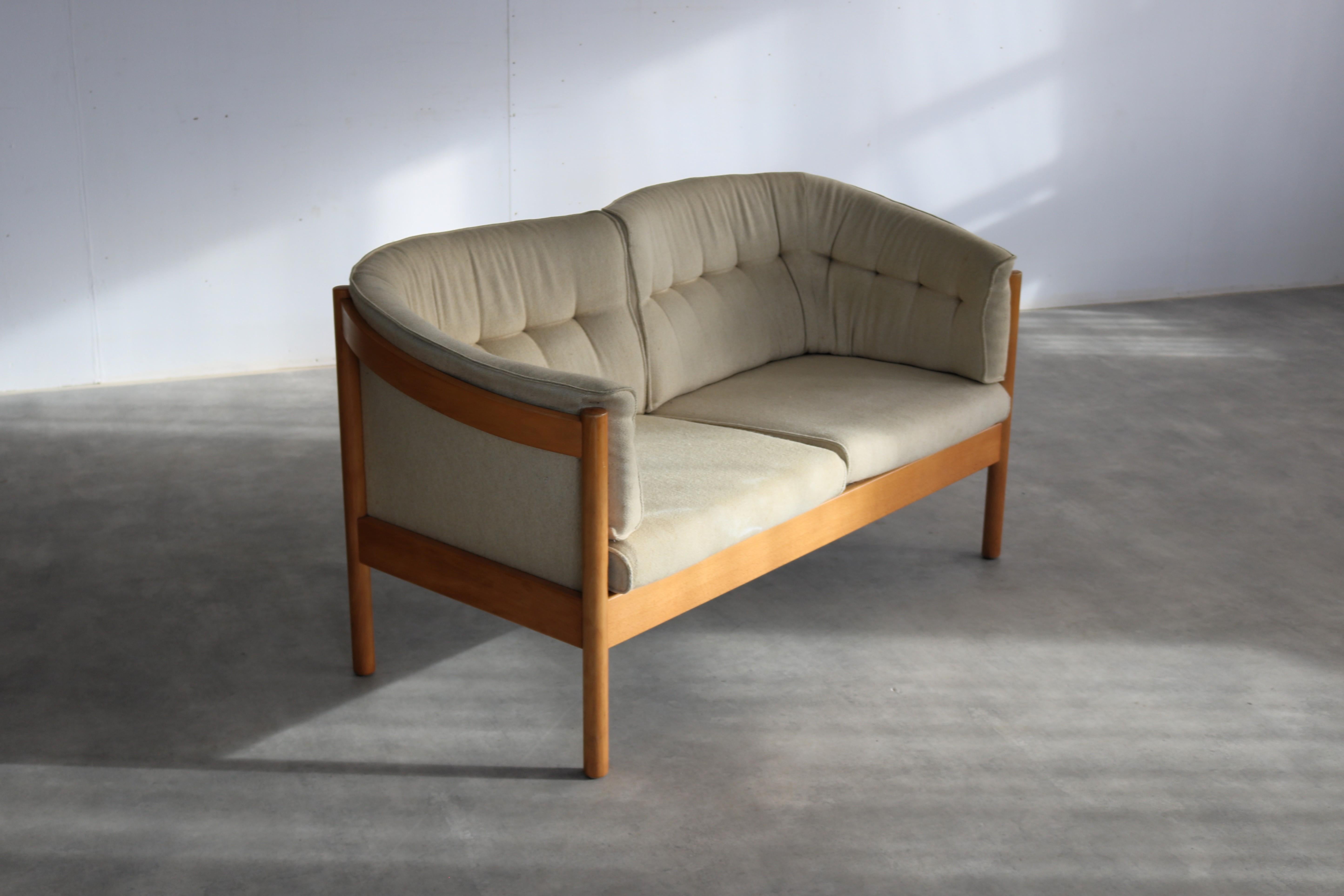 Sofá vintage de dos plazas  sofá  1970s  Nielaus Danés en venta