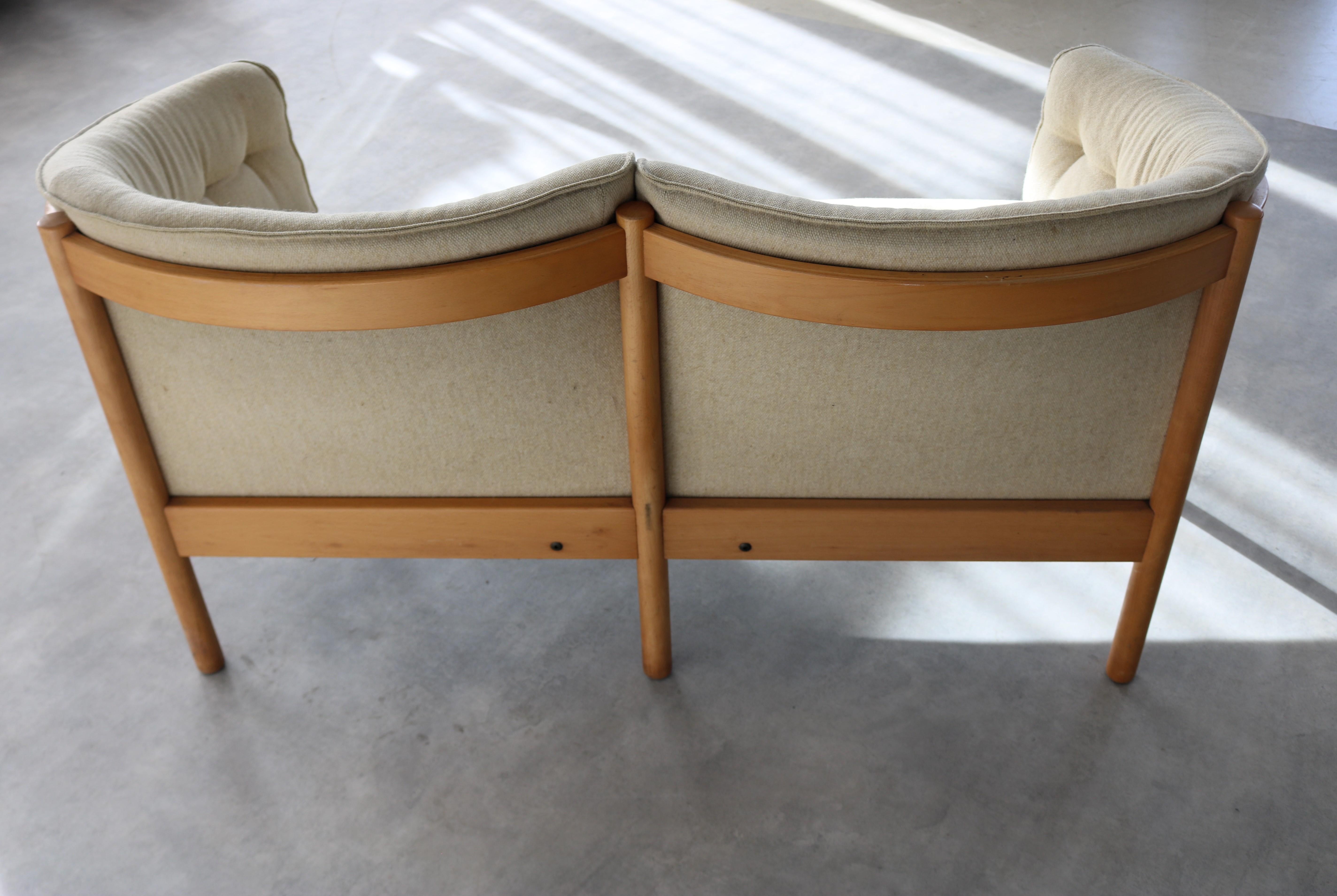 Sofá vintage de dos plazas  sofá  1970s  Nielaus en venta 3