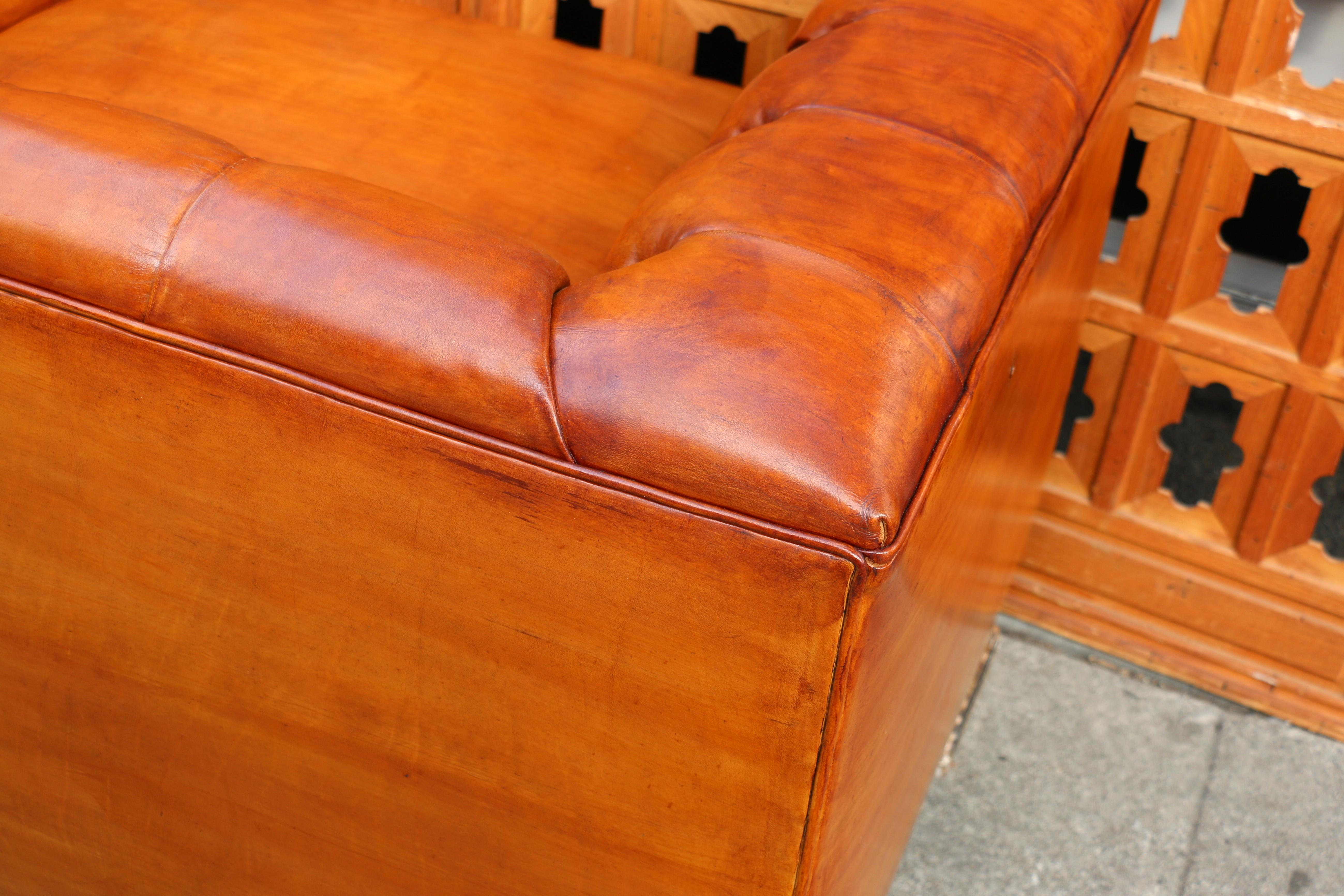 Divano Chesterfield a due posti d'epoca, 1900 in vendita 10