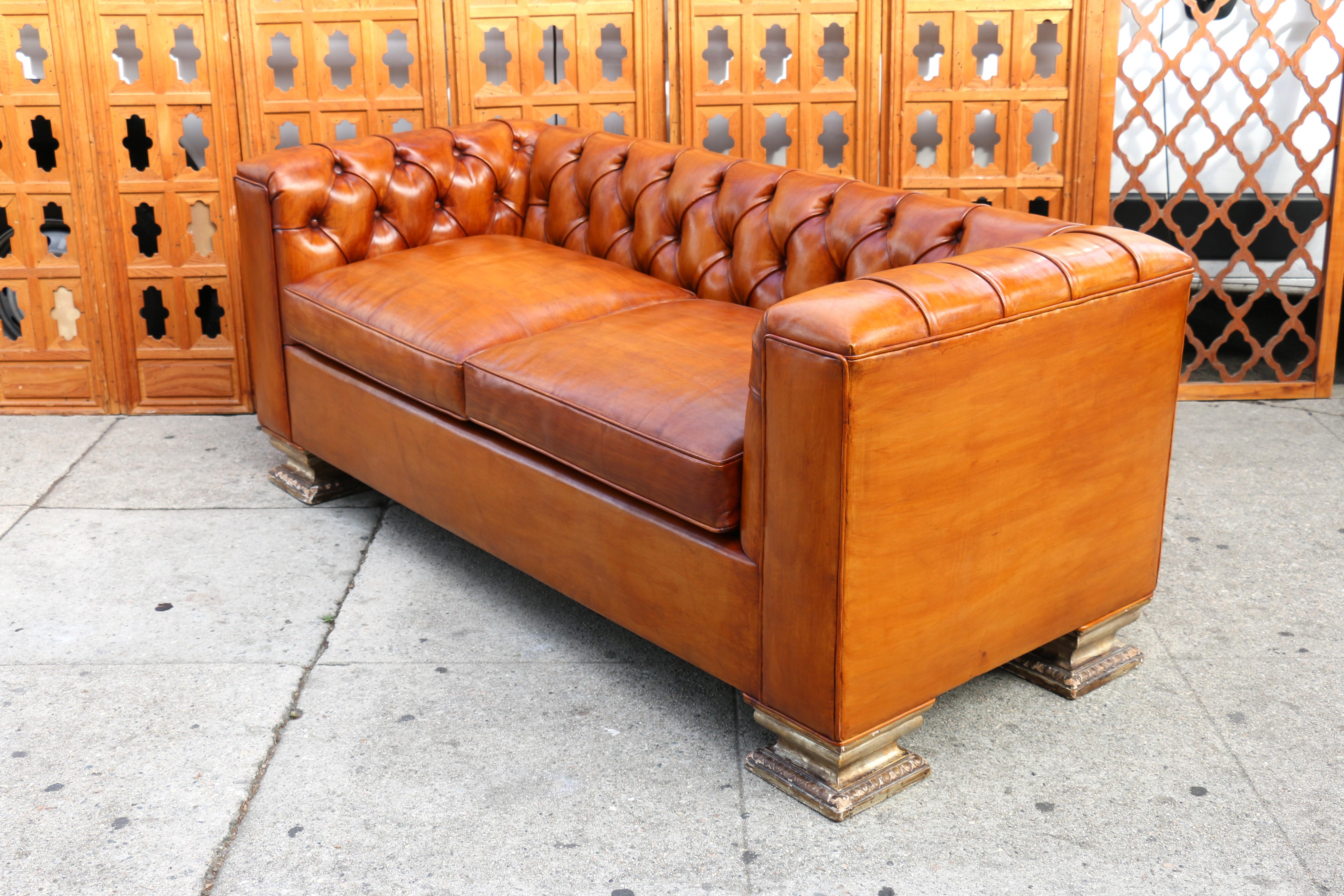 Divano Chesterfield a due posti d'epoca, 1900 in vendita 3