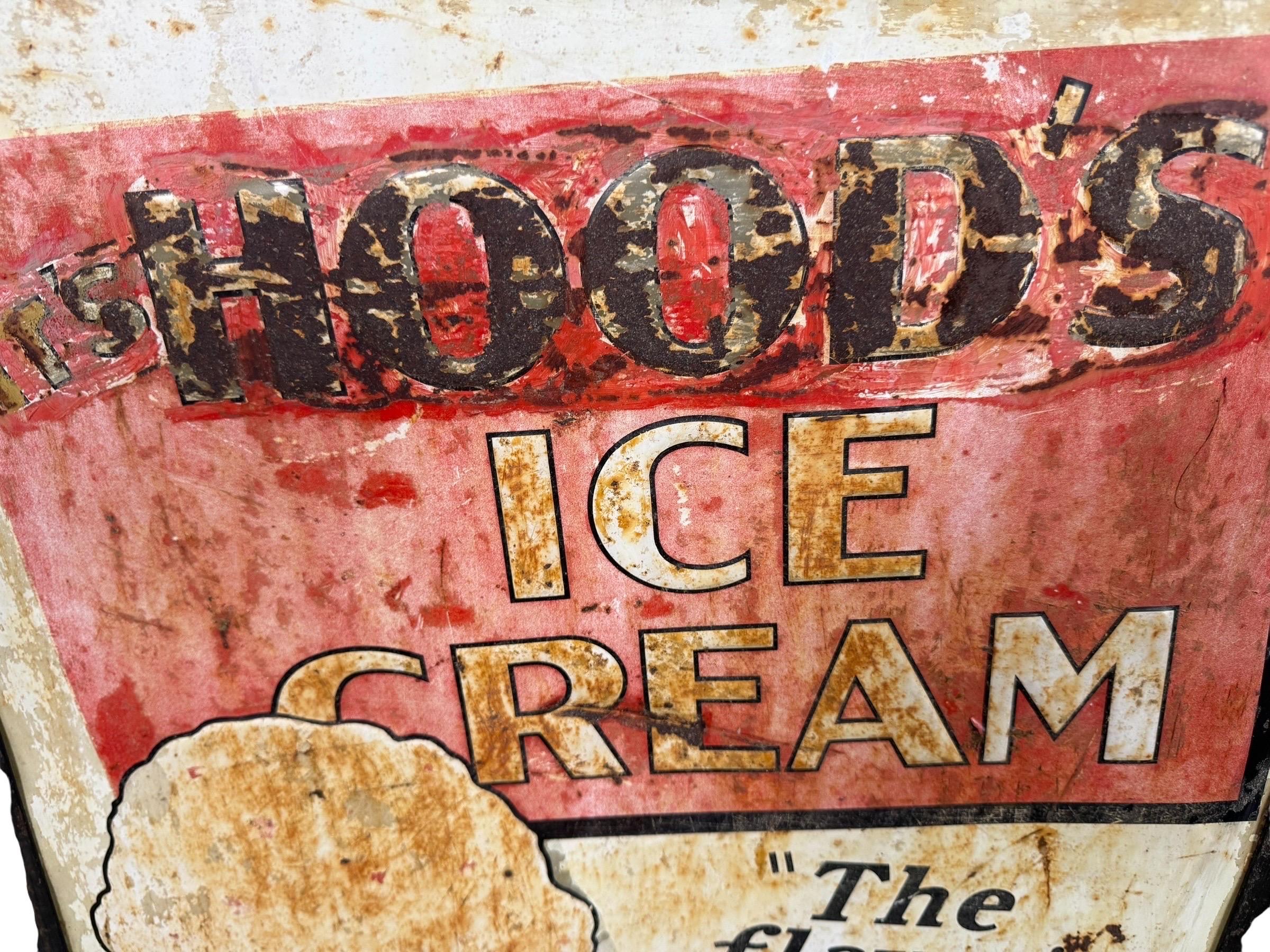 20ième siècle Panneau publicitaire vintage à deux faces pour les crèmes glacées Hood's en vente
