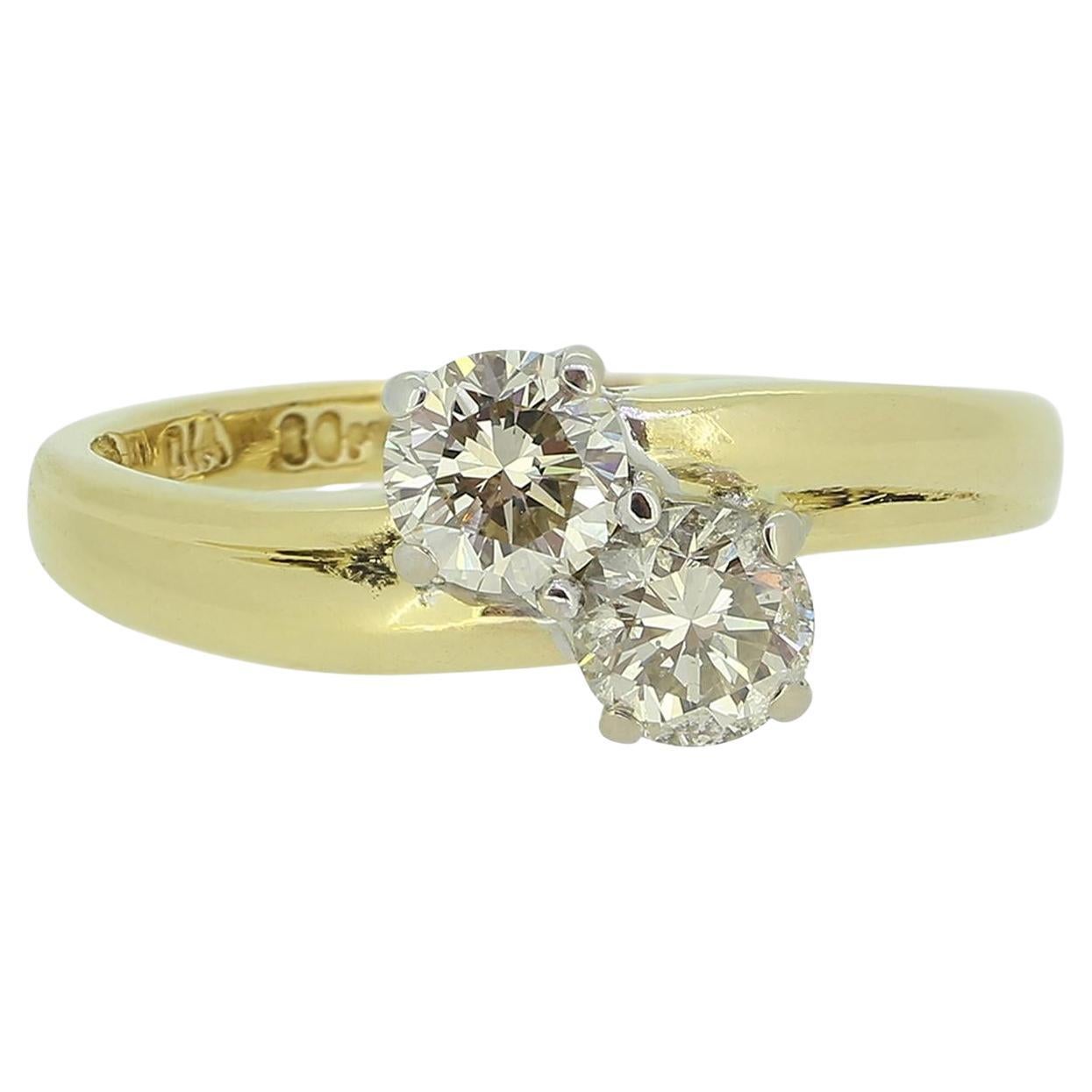 Anillo de diamantes vintage de dos piedras