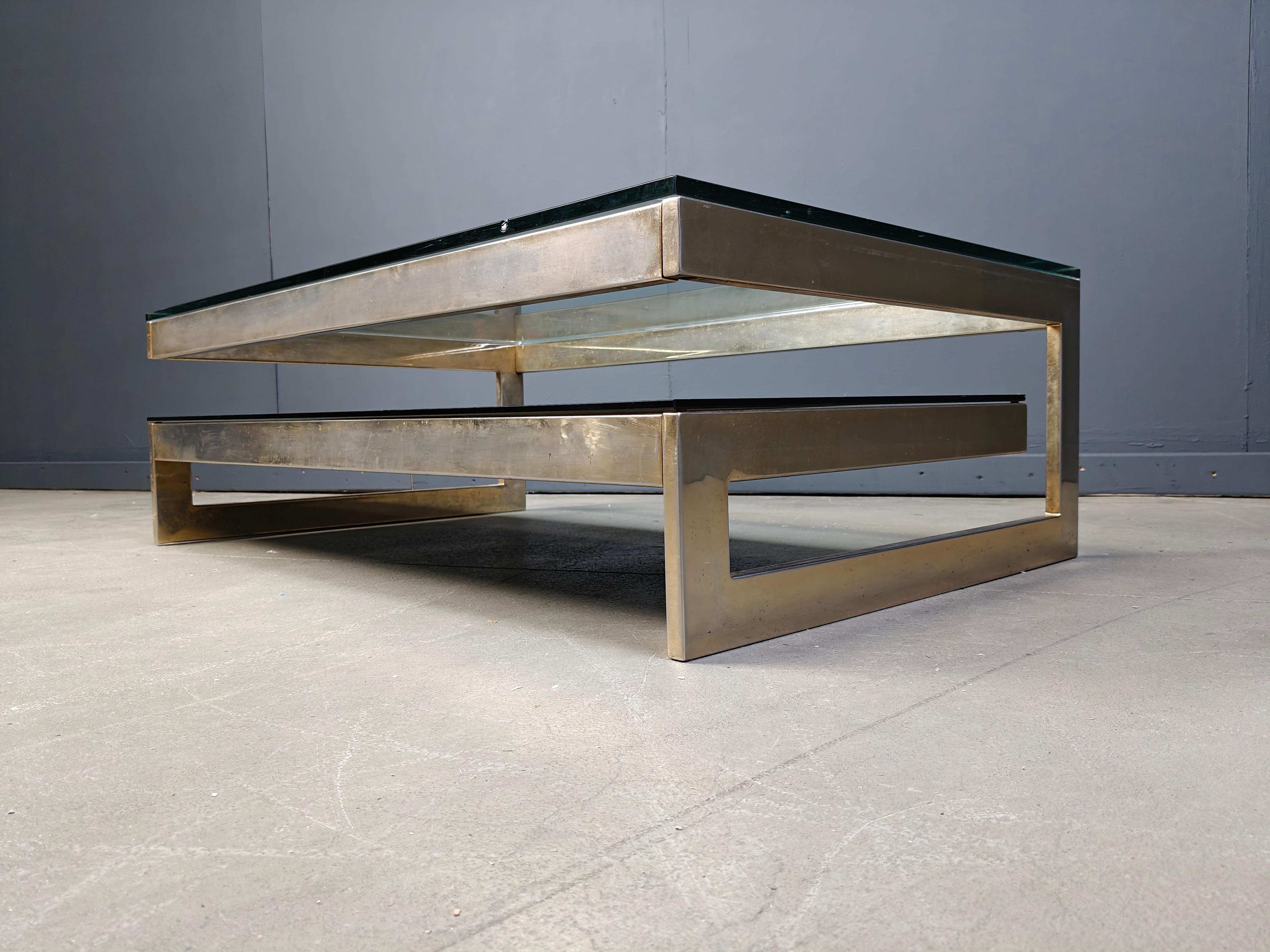 Hollywood Regency Table basse vintage à deux niveaux belgochrom 23kt, 1970 en vente