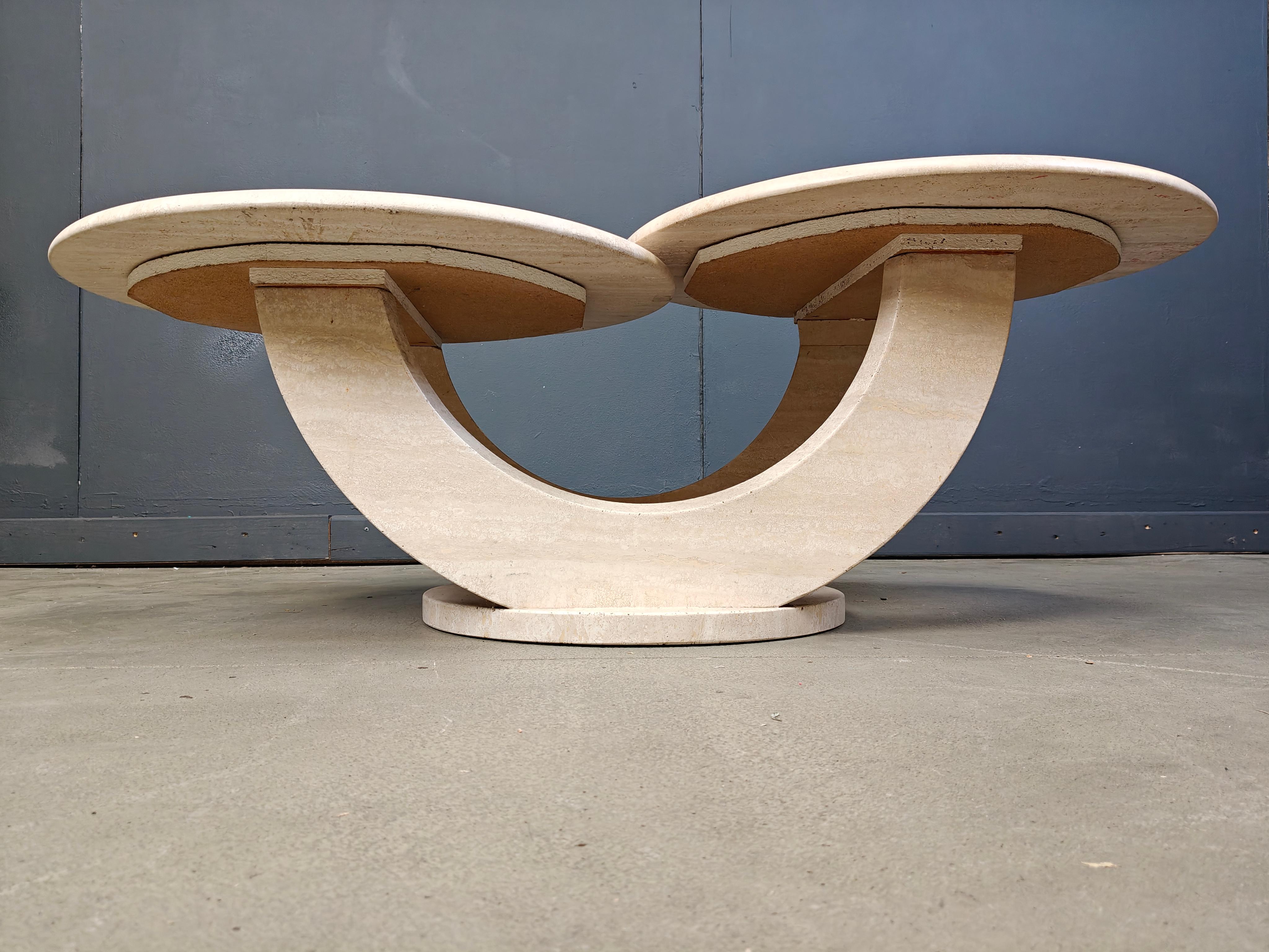 Fin du 20e siècle Table basse vintage à deux niveaux en travertin, années 1970 en vente